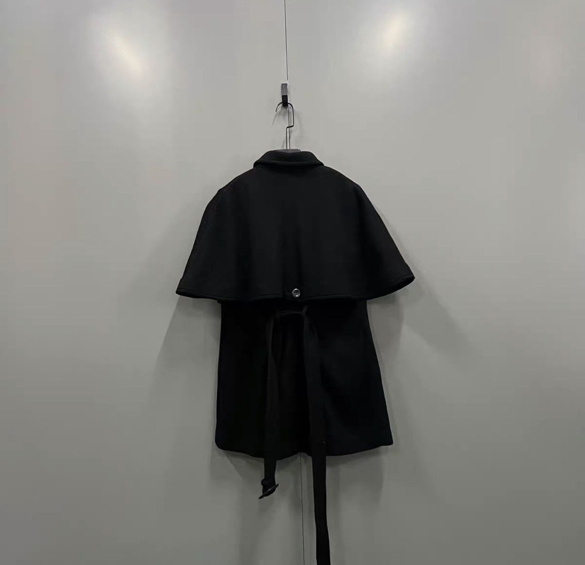 Burberry Burberry Black Knit Double-Breasted Sleeveless Coat J41 Size L / US 10 / IT 46 - 2 Thumbnail