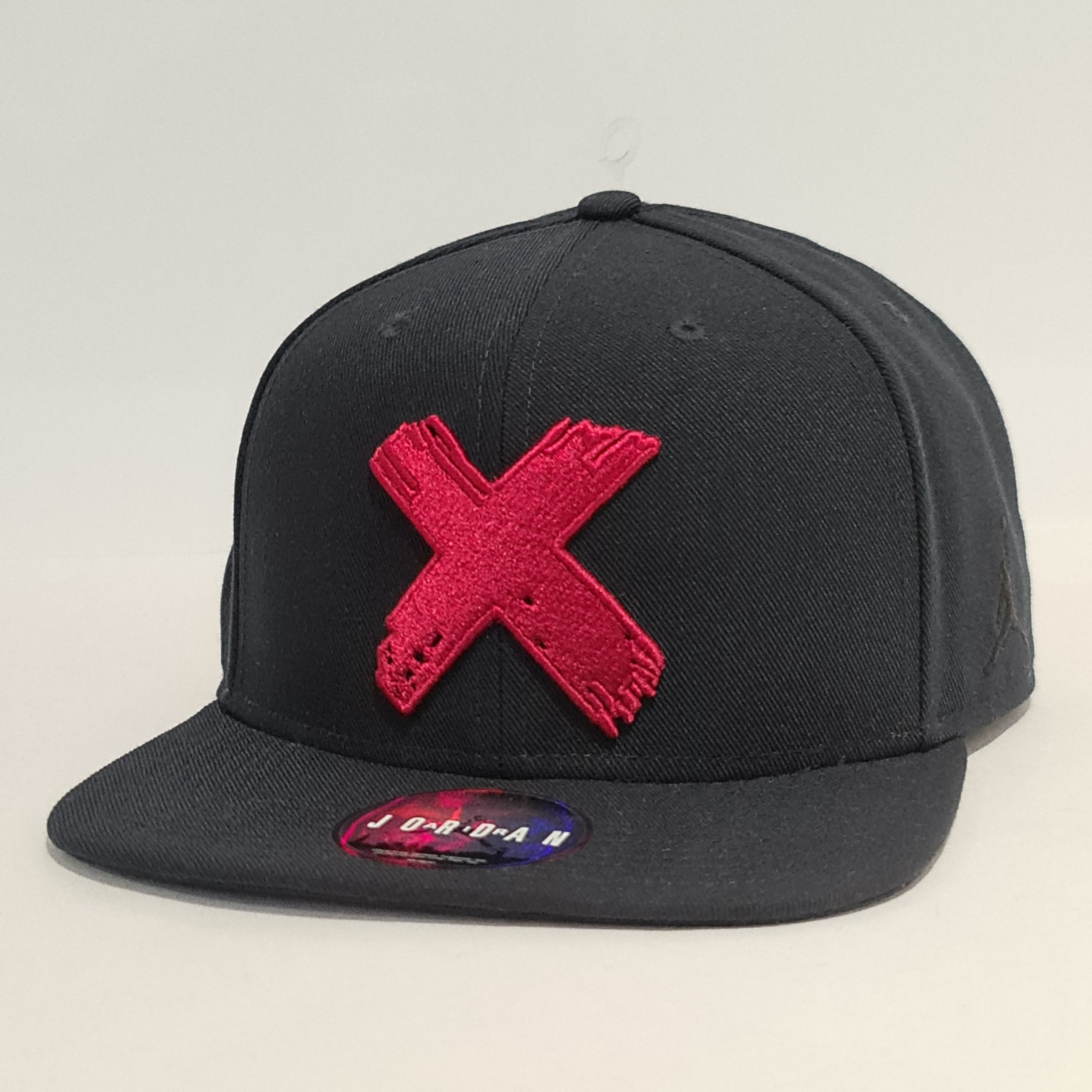 Jordan Brand Jordan Cap Snapback 'Banned' Black/Red Size ONE SIZE - 1 Thumbnail