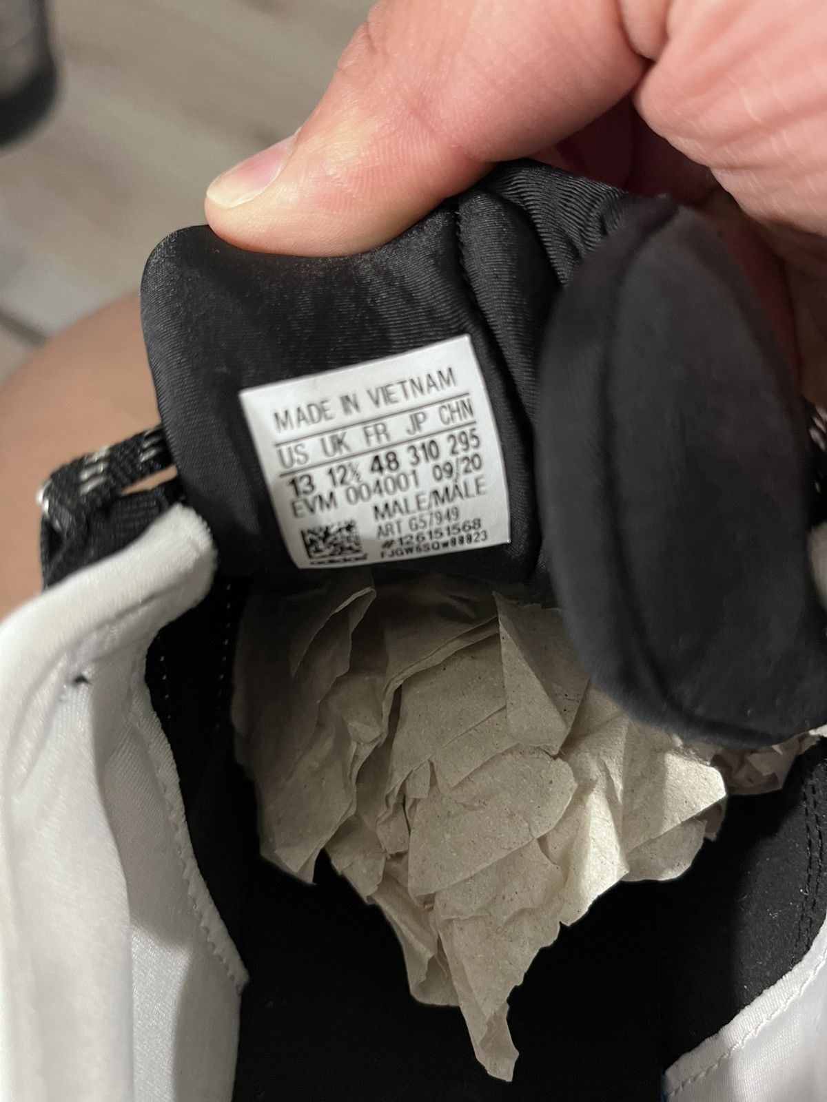 Adidas adidas Ozweego Pure Size US 13 / EU 46 - 8 Thumbnail
