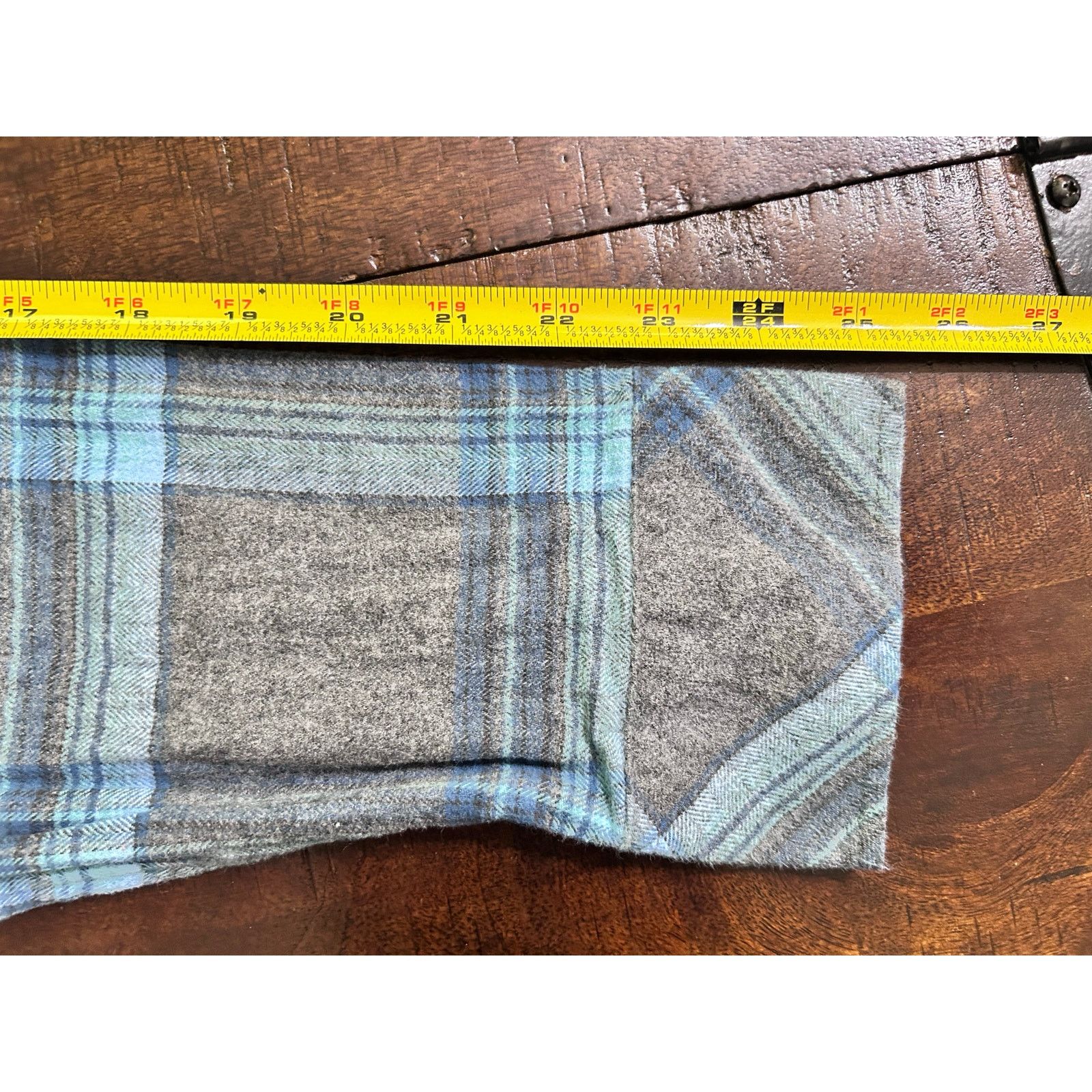 BKE BKE men’s plaid flannel shirt snap up blue and gray size XL Size US XL / EU 56 / 4 - 5 Thumbnail