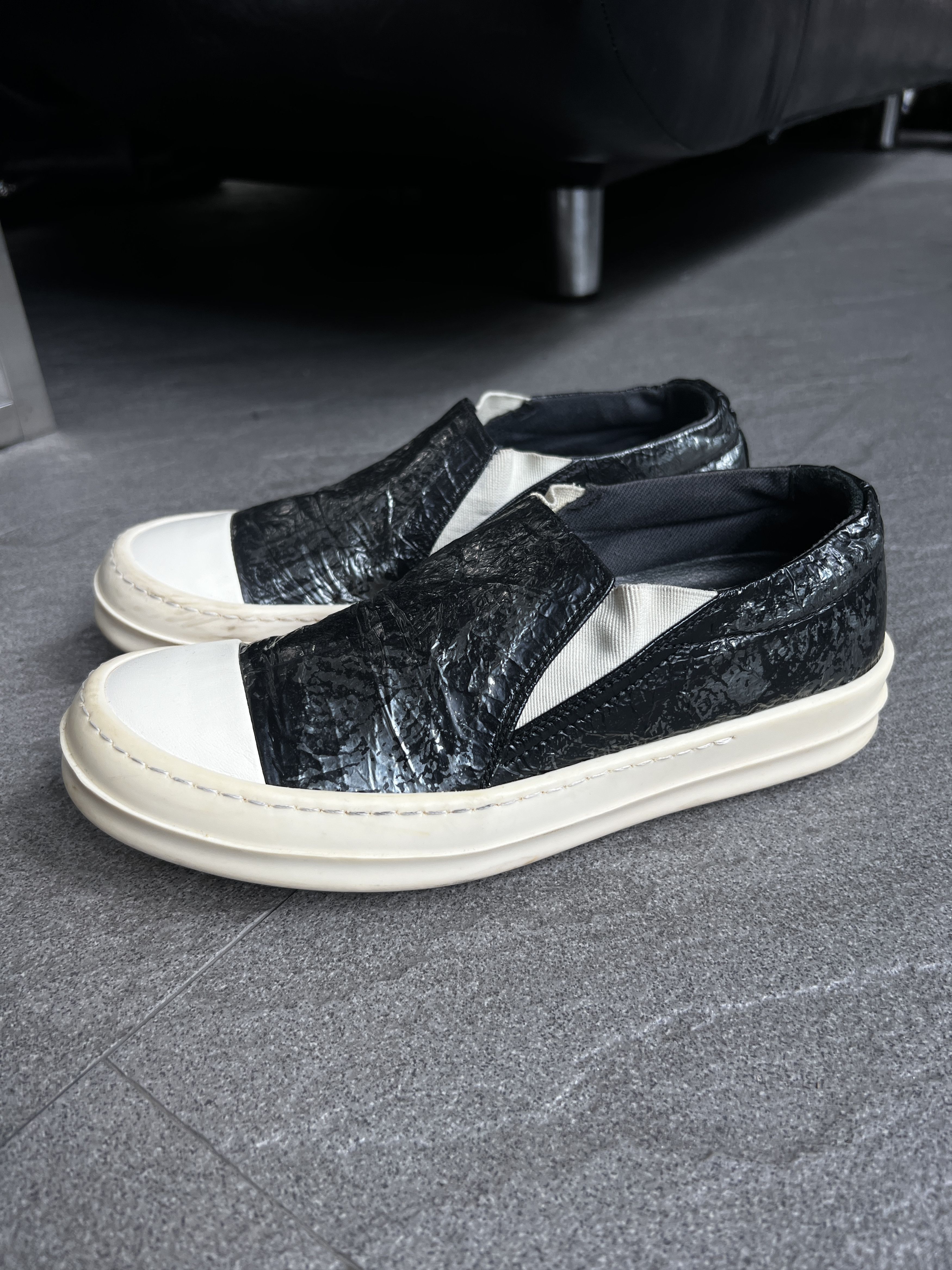 Rick Owens Drkshdw Rick Owens DRKSHDW Slip On Crackle Black EU39 Size US 6 / EU 39 - 3 Thumbnail