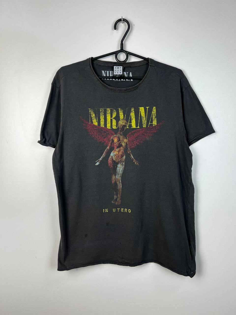Nirvana × Vintage Nirvana In Uetro band vintage t-shirts size L Size US L / EU 52-54 / 3 - 1 Thumbnail