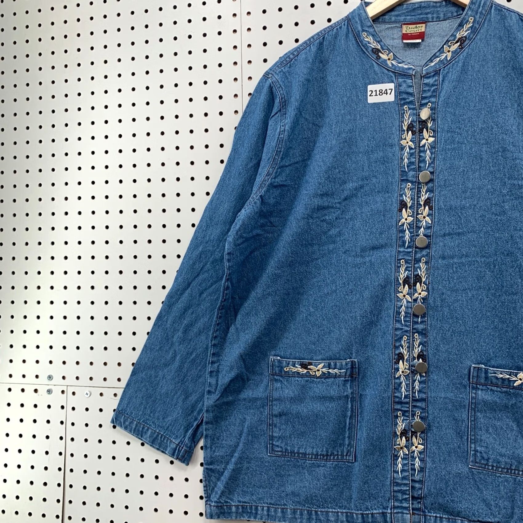 Haband Haband Tudor Court Denim Button Jacket Womens XL Long Sleeve Embroidered Floral Blue Denim Jacket Size XL / US 12-14 / IT 48-50 - 3 Thumbnail
