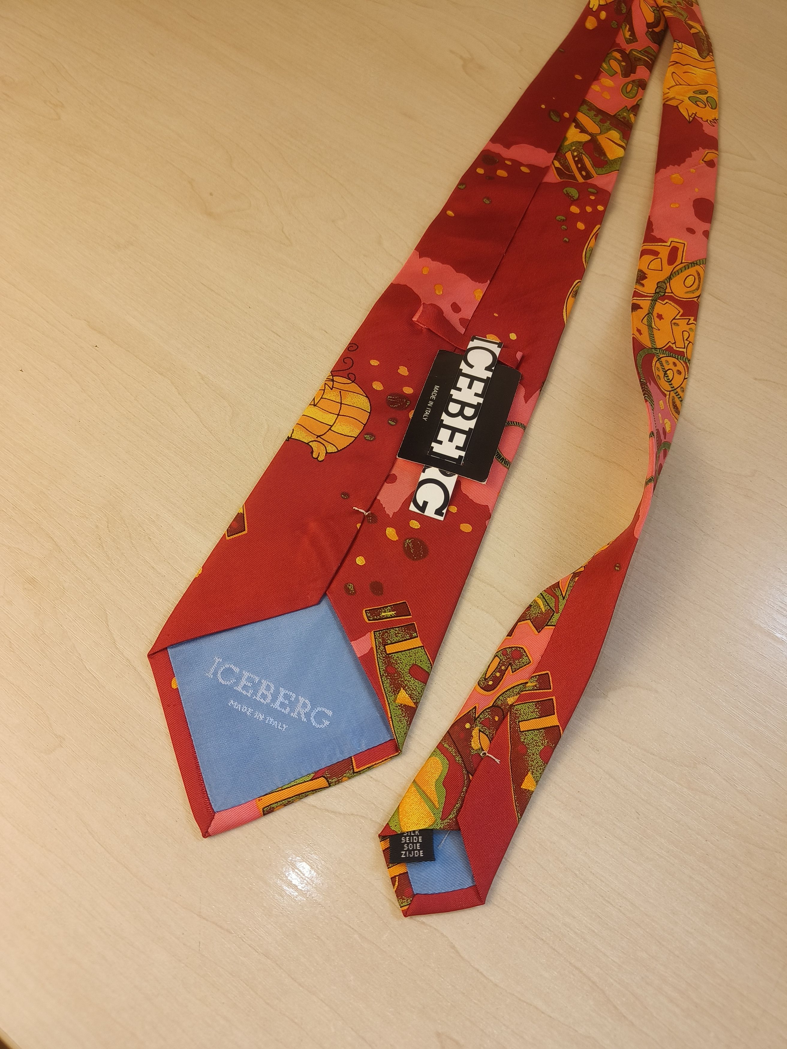 Iceberg Iceberg NWT 90s Novelty Cartoon Conversation Starter Tie Size ONE SIZE - 3 Thumbnail