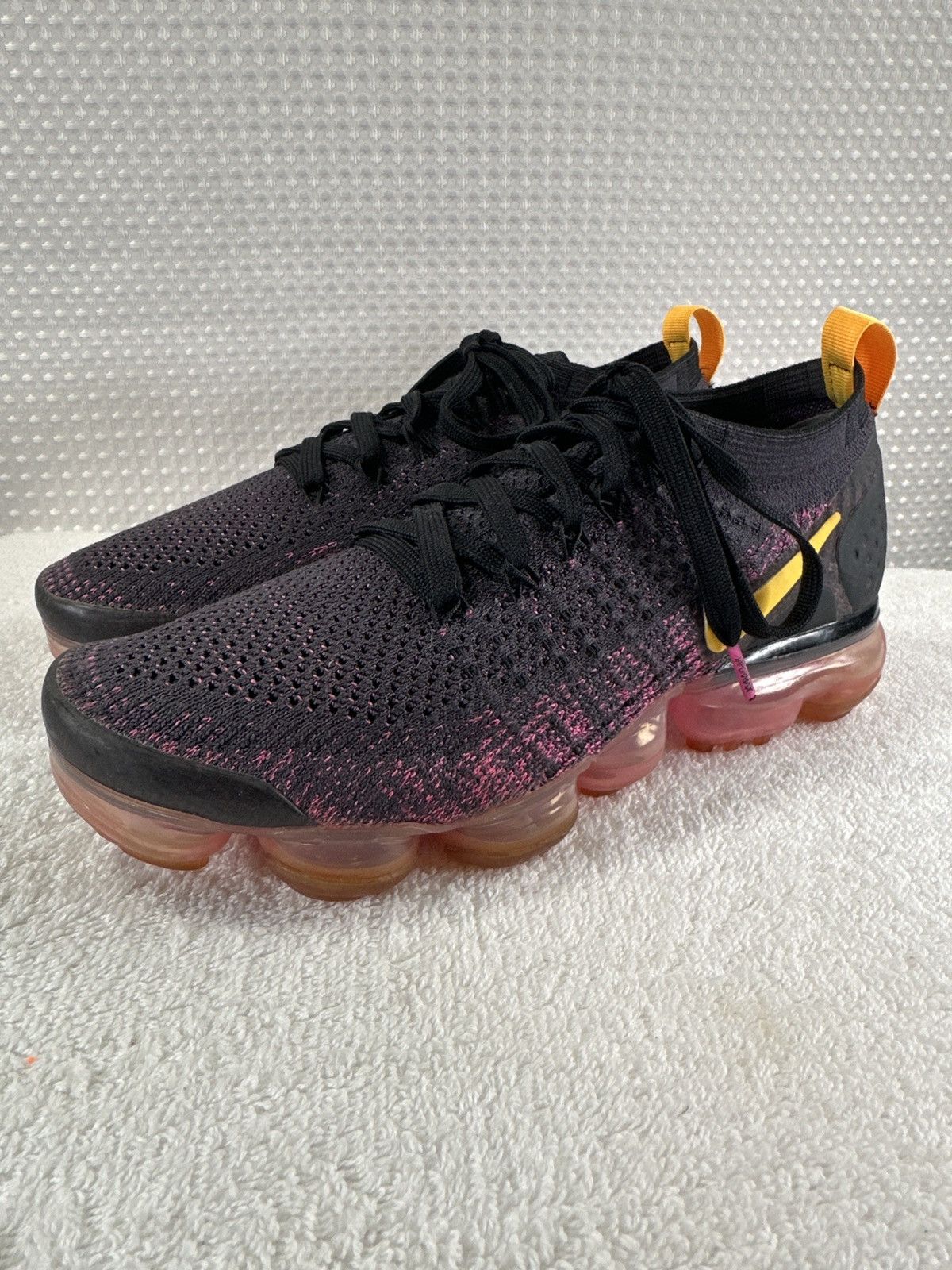 Nike Nike Air VaporMax Flyknit 2 Air Max Womens Black Pink Shoes Size US 7.5 / IT 37.5 - 2 Thumbnail