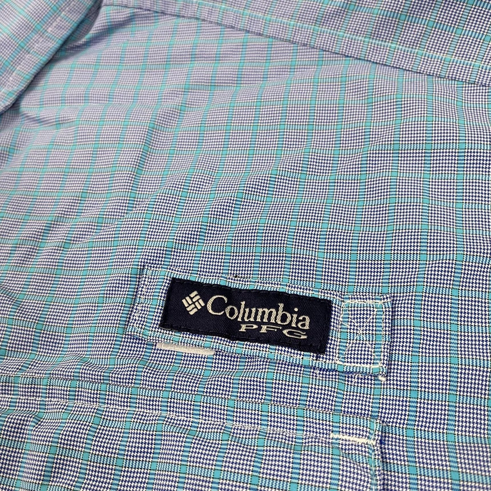 Vintage VINTAGE Columbia Men’s Short Sleeve Plaid Button-Down Shirt Omni-Shade Outdoor Fishing Casual Spring Summer Fall Winter Blue M Size US M / EU 48-50 / 2 - 2 Thumbnail