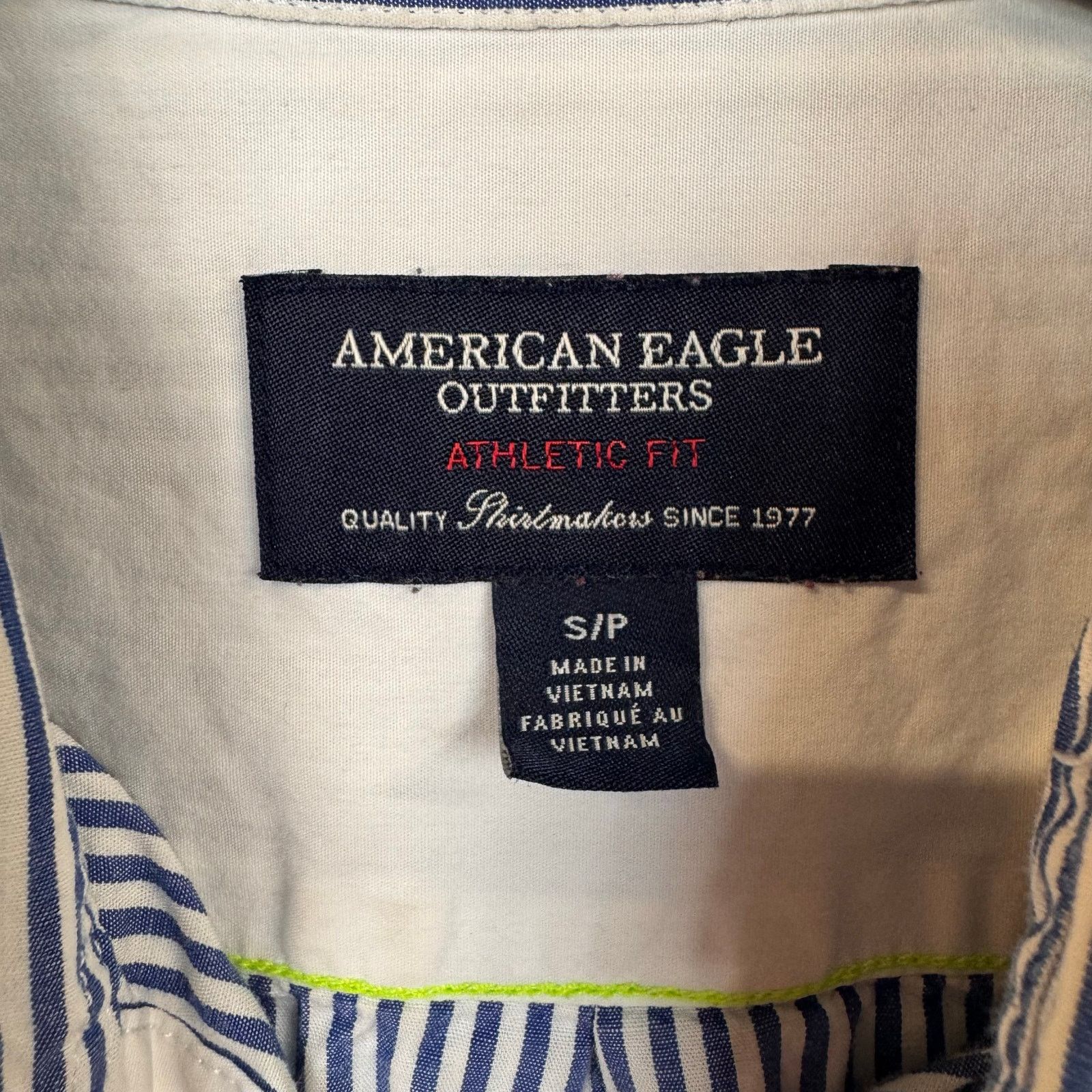 American Eagle Outfitters American Eagle Outfitters Button Up Shirt Men's Size Small Size US S / EU 44-46 / 1 - 4 Thumbnail