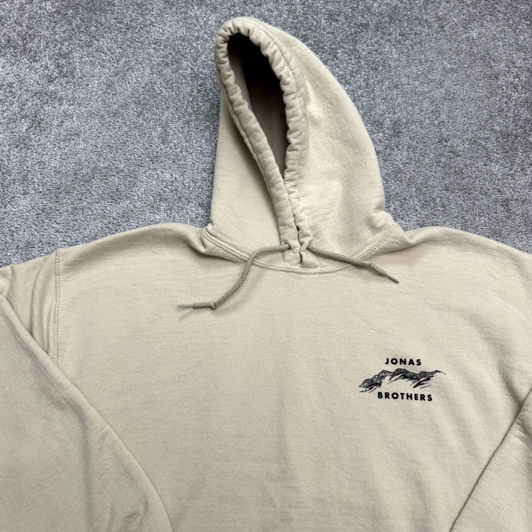 Vintage Joans Brothers The Album Mountain Graphic Hoodie Pullover Sweatshirt Mens Large Beige Polyester Cotton Hooded Regular Fit Men's Sweatshirt Hoodie Size US L / EU 52-54 / 3 - 4 Thumbnail