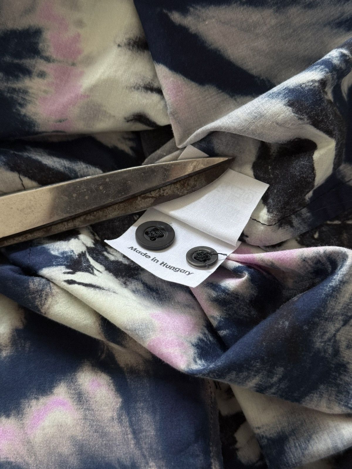 Dries Van Noten Dries Van Noten Tie Dye Button Up Shirt Size US M / EU 48-50 / 2 - 14 Thumbnail