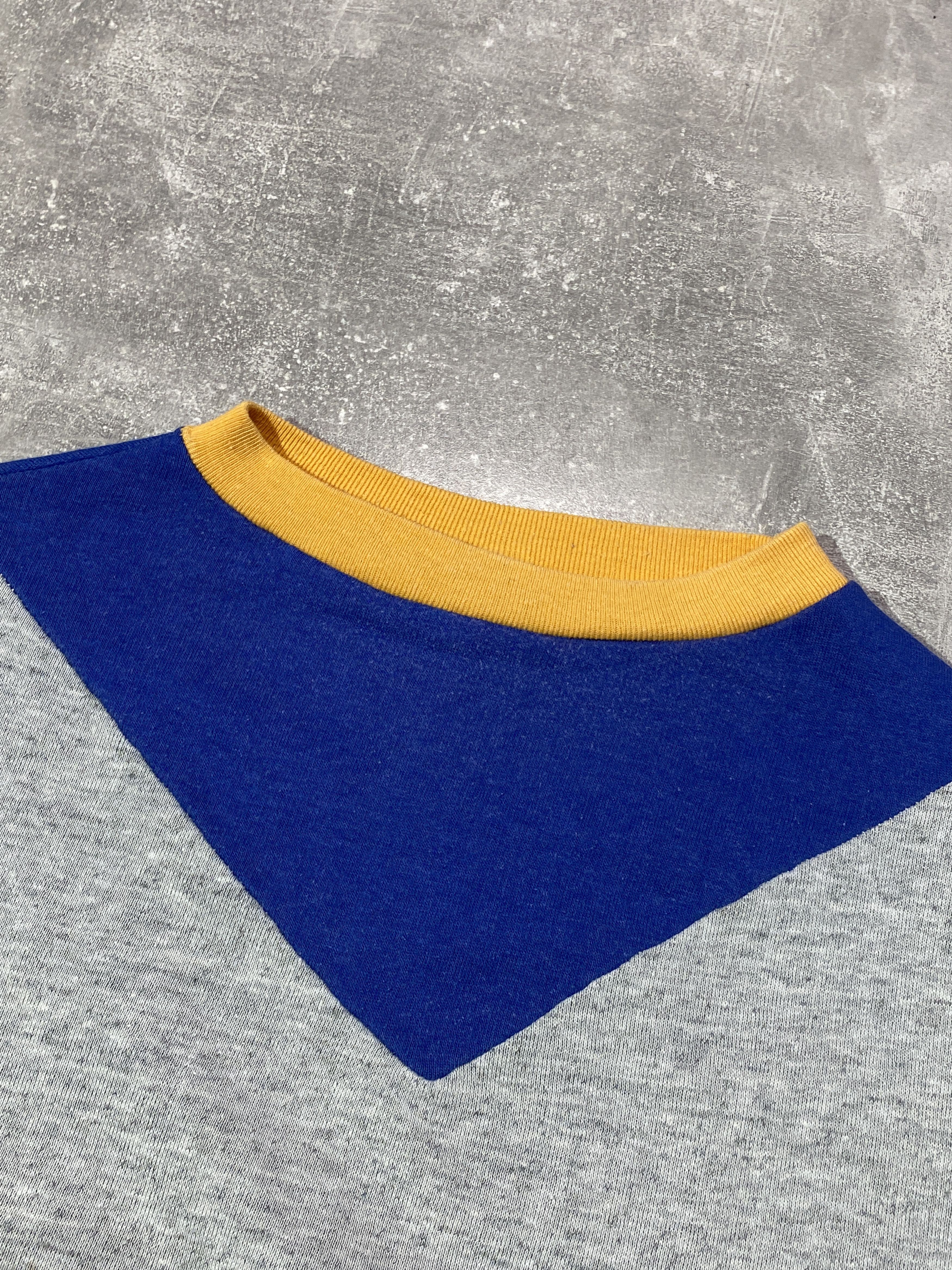 Champion Vintage 90s Champion crewneck Size US S / EU 44-46 / 1 - 6 Thumbnail