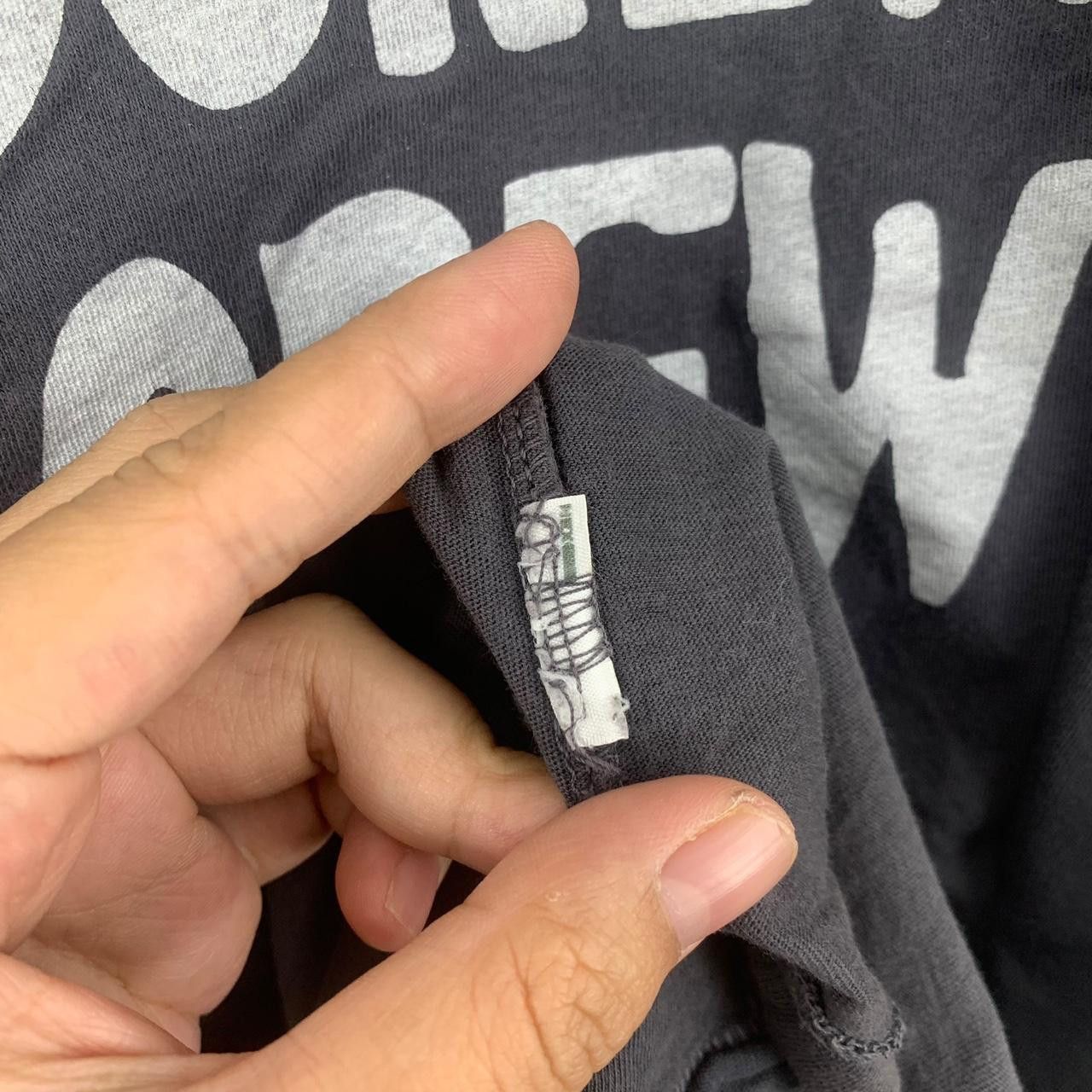 Vintage Vintage BANDIT BRAND Made In USA I Screw The Crew Tee Shirt Size US L / EU 52-54 / 3 - 5 Thumbnail
