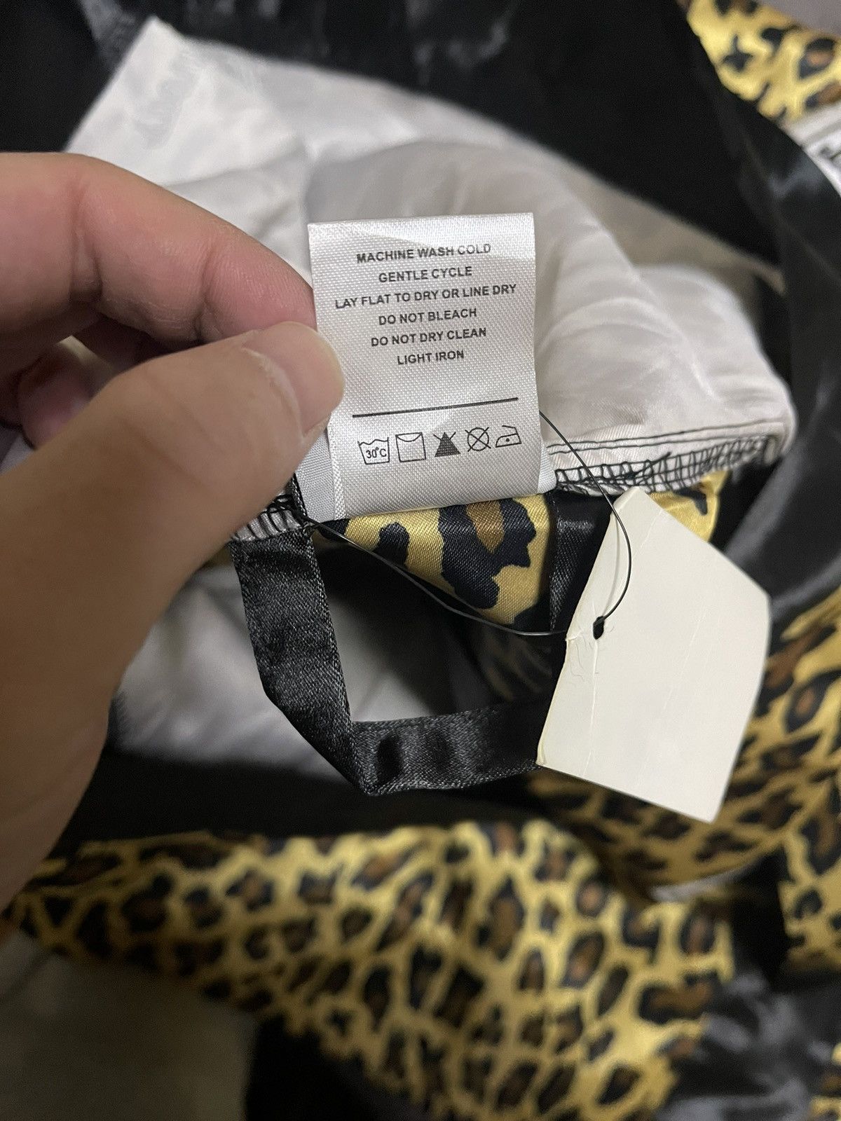 Everlast × Supreme Supreme Everlast Satin hooded Boxing Robe leopard Size US M / EU 48-50 / 2 - 7 Thumbnail