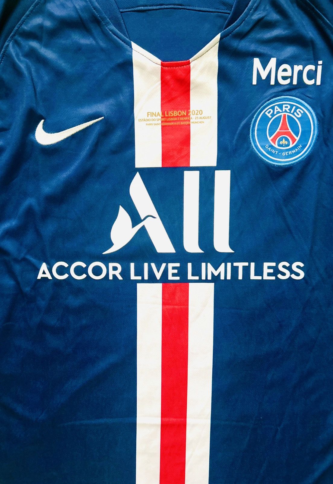 Nike PSG Final Jersey 2019/2020 Size US L / EU 52-54 / 3 - 4 Thumbnail