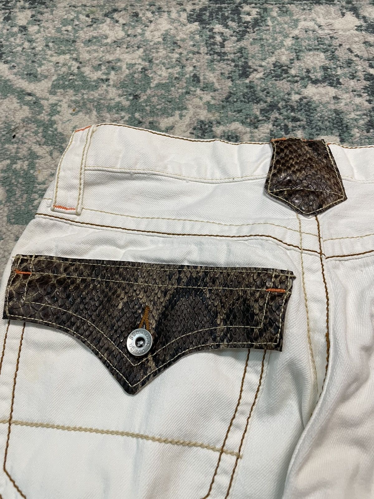 semanticdesign Semantic Design Spiral Flared Snakeskin Pocket Jean Size US 29 - 4 Thumbnail