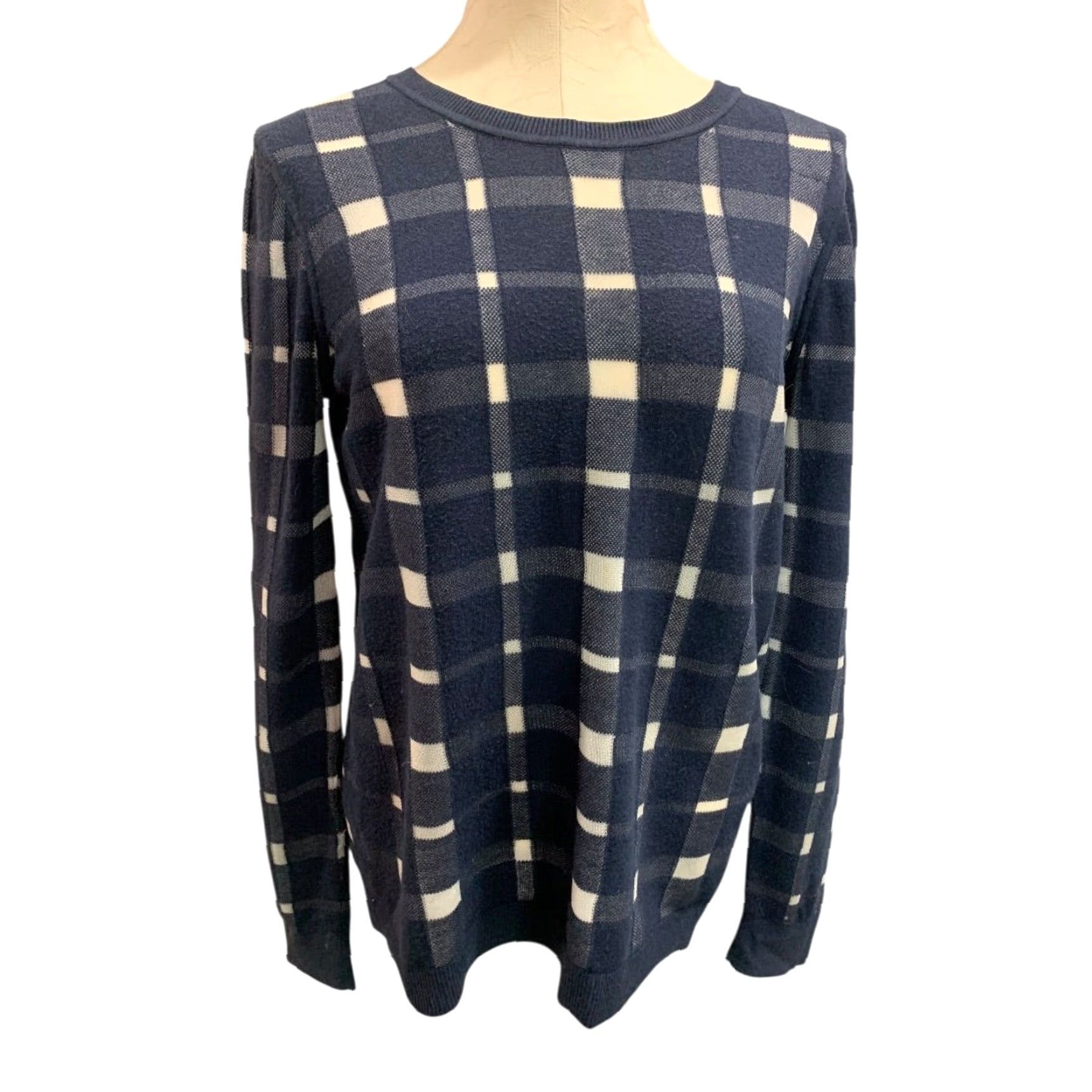 Banana Republic VINTAGE Banana Republic Womens Plaid Button Back Sweater Navy Blue M Pullover Knit Size M / US 6-8 / IT 42-44 - 2 Thumbnail
