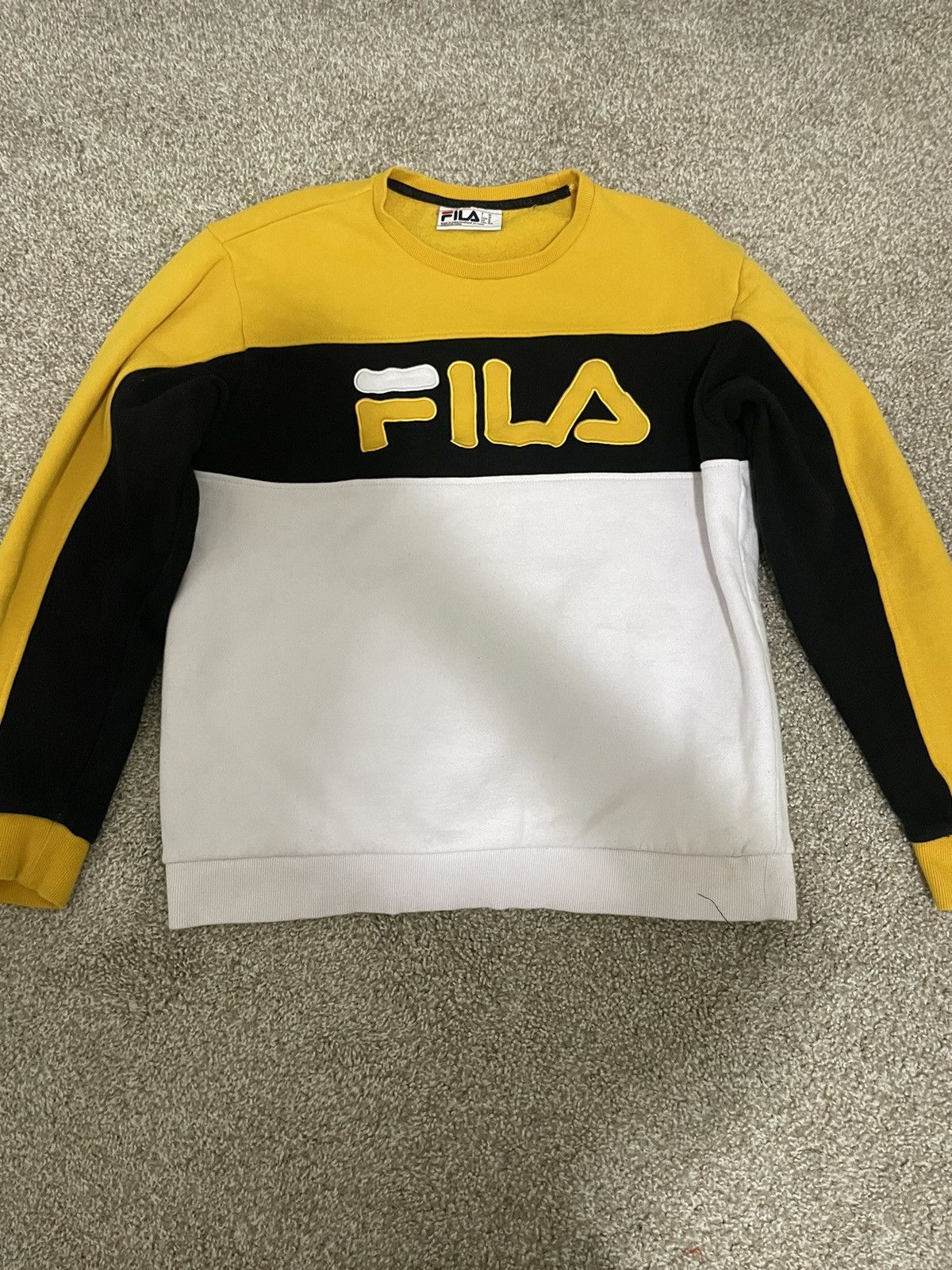 Fila orders yellow sweatshirt