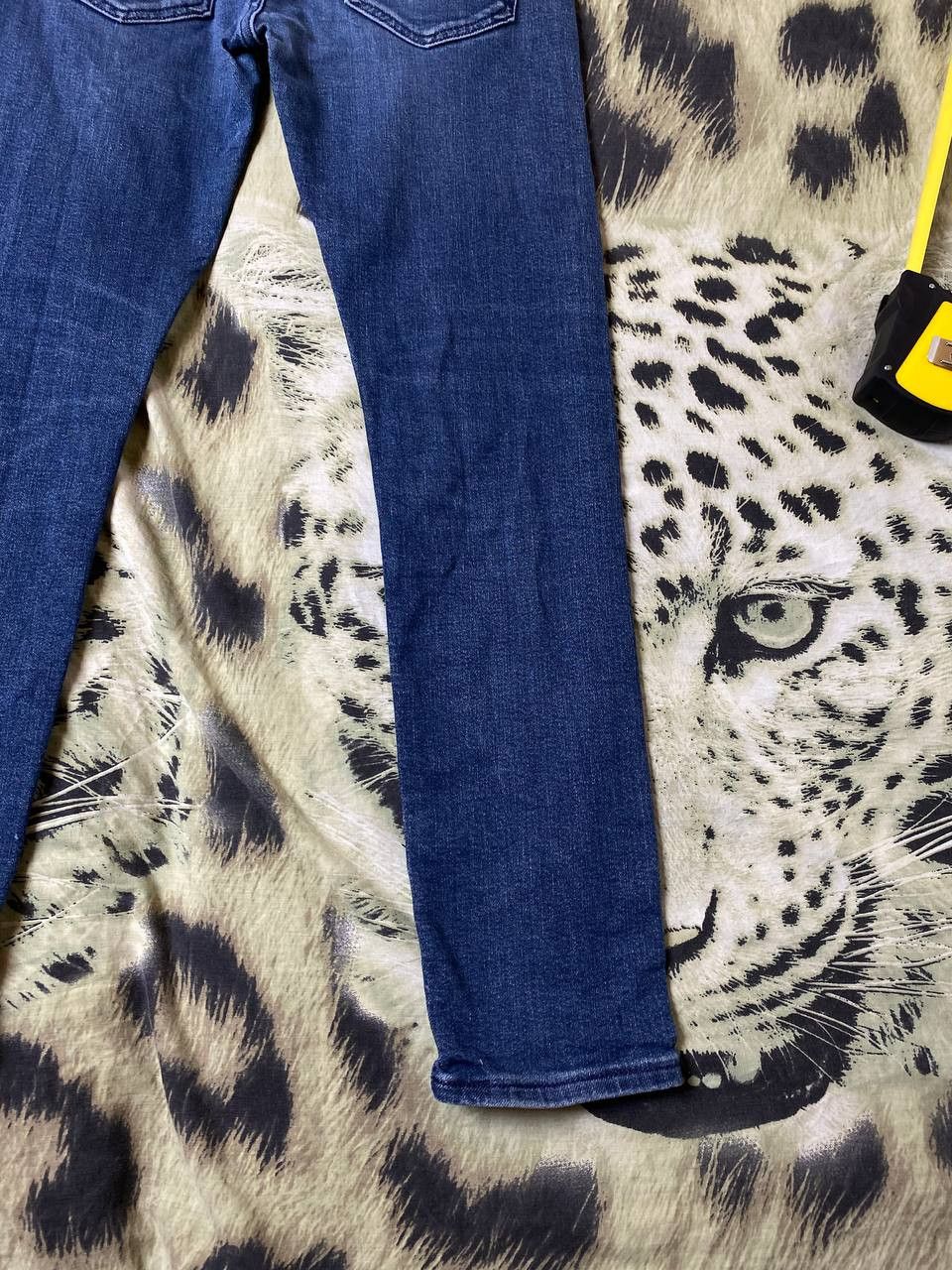 Levi's × Vintage Vintage Levi’s 519 Faded Distressed Jeans Size US 31 - 11 Thumbnail