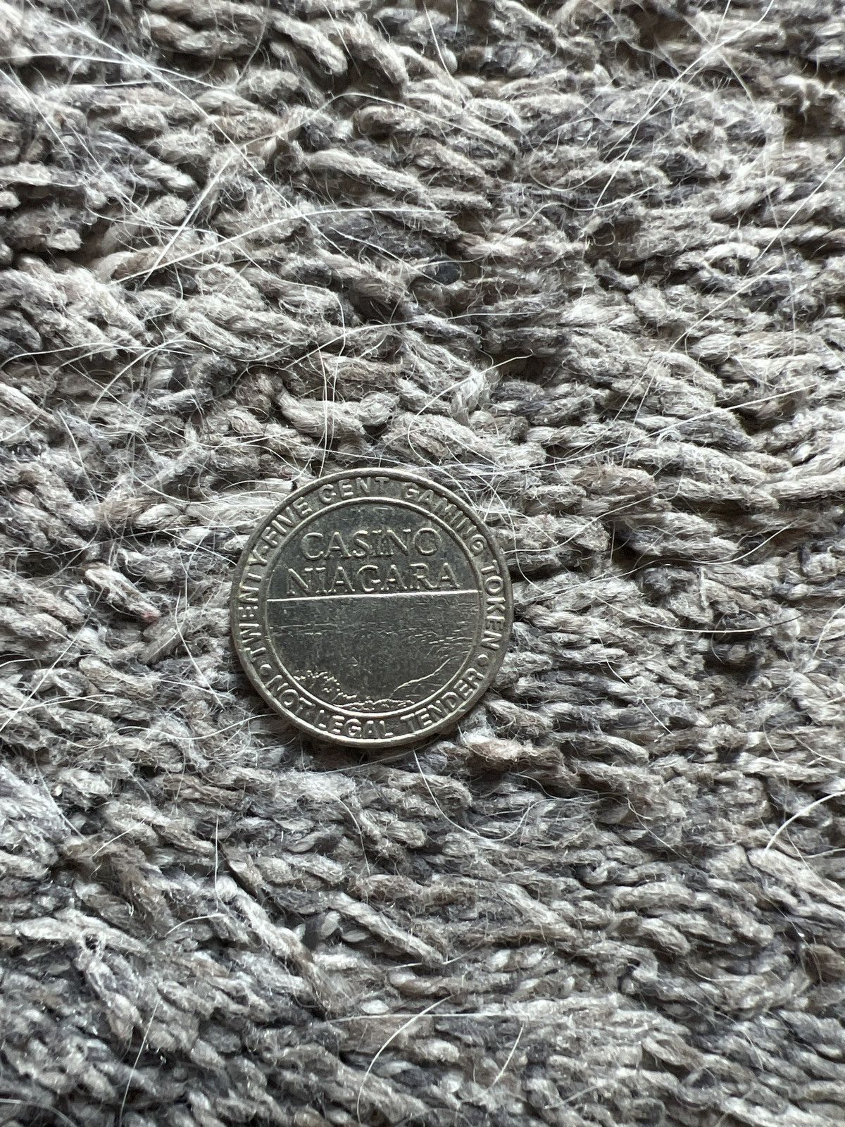 Hypebeast Casino Niagara Twenty-Five Cent Gaming Token Size ONE SIZE - 1 Thumbnail