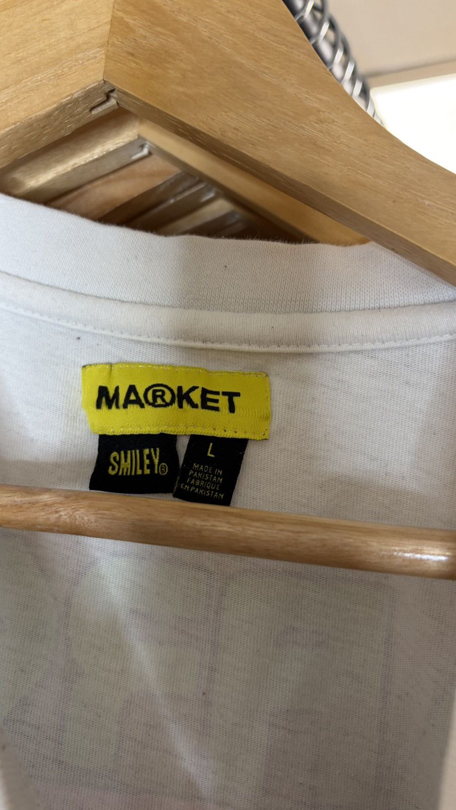 Market Smiley Peace and Harmony World T-Shirt - White Size US L / EU 52-54 / 3 - 3 Thumbnail