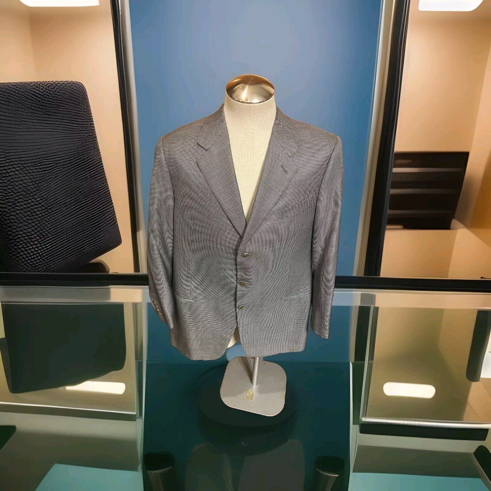 Armani Collezioni Armani Collezioni 3bt Blazer Jacket 46 R Size 46R - 1 Thumbnail