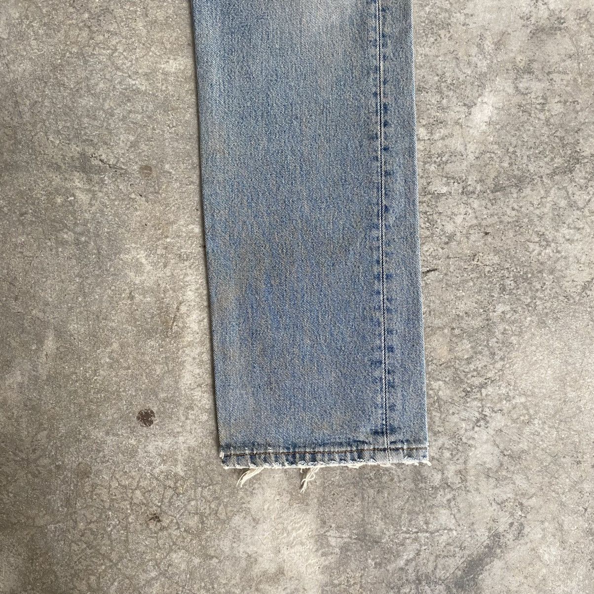 Levi's Vintage 1995 Levis 501 Faded Muddy Blue Denim Jeans Size US 30 / EU 46 - 9 Thumbnail