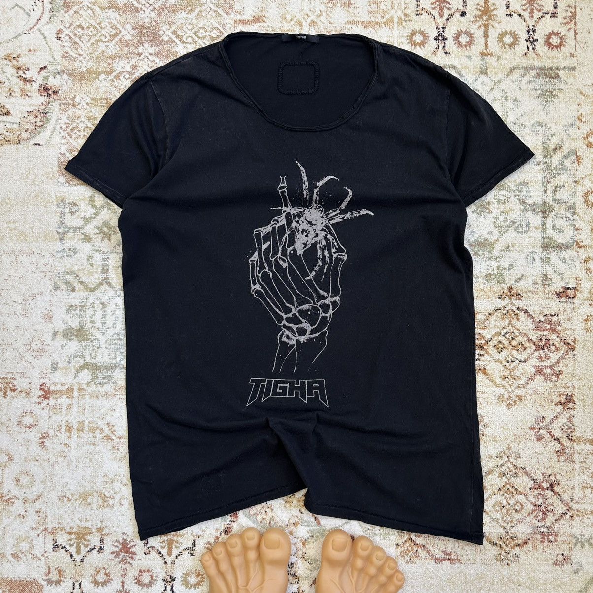 Vintage × tigha Vintage Adult” Tigha “ Band Rock T-shirts Y2K 00s Size US XL / EU 56 / 4 - 1 Thumbnail