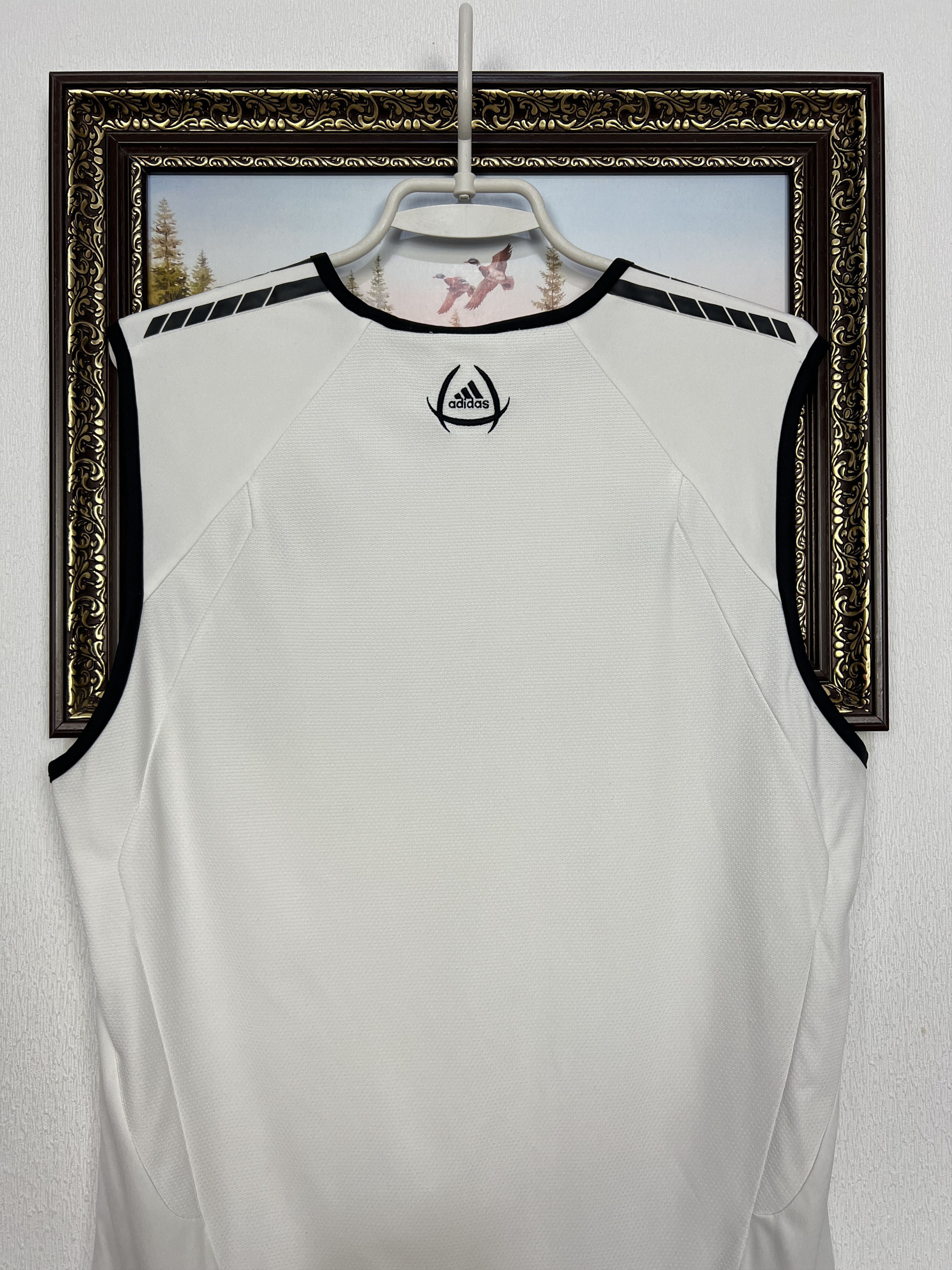 Adidas Vintage Adidas Newcastle United Football Train Vest Soccer Size US L / EU 52-54 / 3 - 13 Thumbnail
