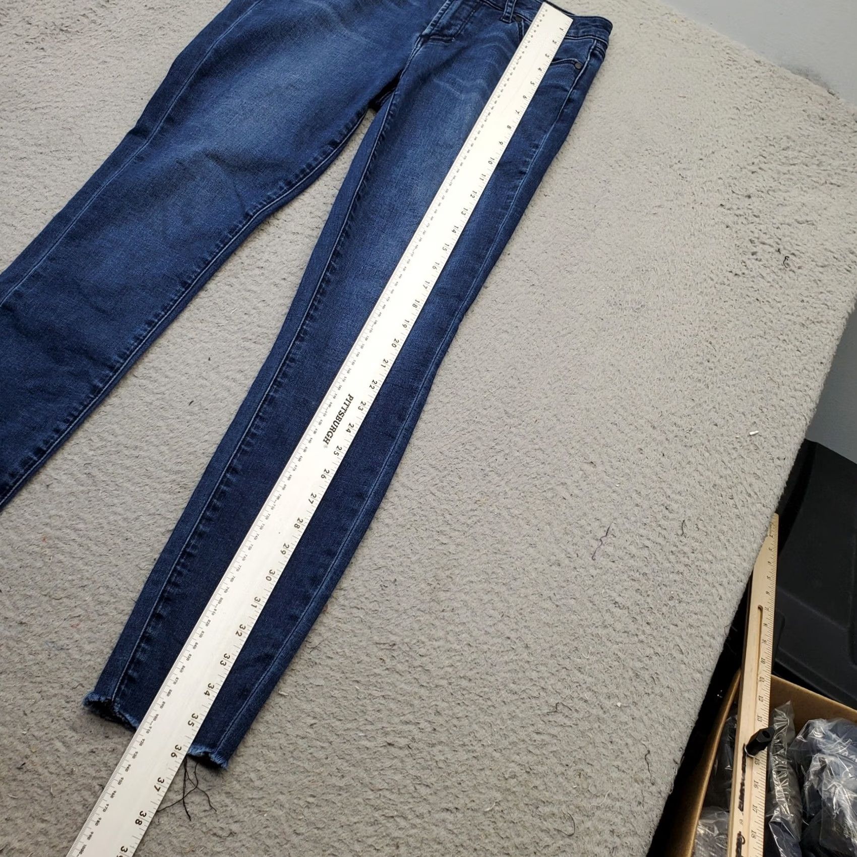 Vintage Articles of Society Jeans Womens 27 Blue Denim Frayed Hem Stretch Skinny Regular 5-Pocket Denim Blue 90s Outdoor Mens Womens Girls Boys Size 27" / US 4 / IT 40 - 4 Thumbnail