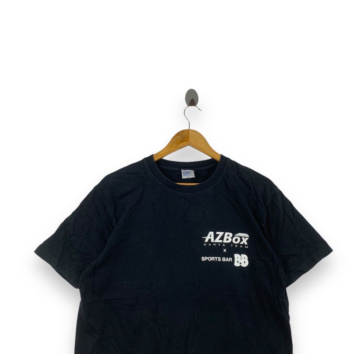 Vintage Vintage AZBOX DARTS TEAM x Sports Bar BB Anime Tee Shirt Size US L / EU 52-54 / 3 - 4 Thumbnail