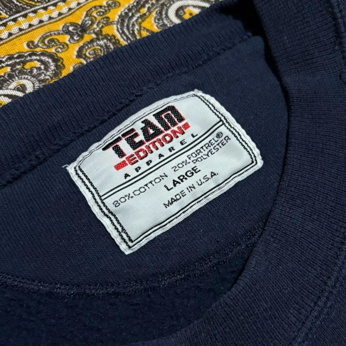 Vintage Team edition vintage crewneck Irish NotreDame Size US L / EU 52-54 / 3 - 3 Thumbnail