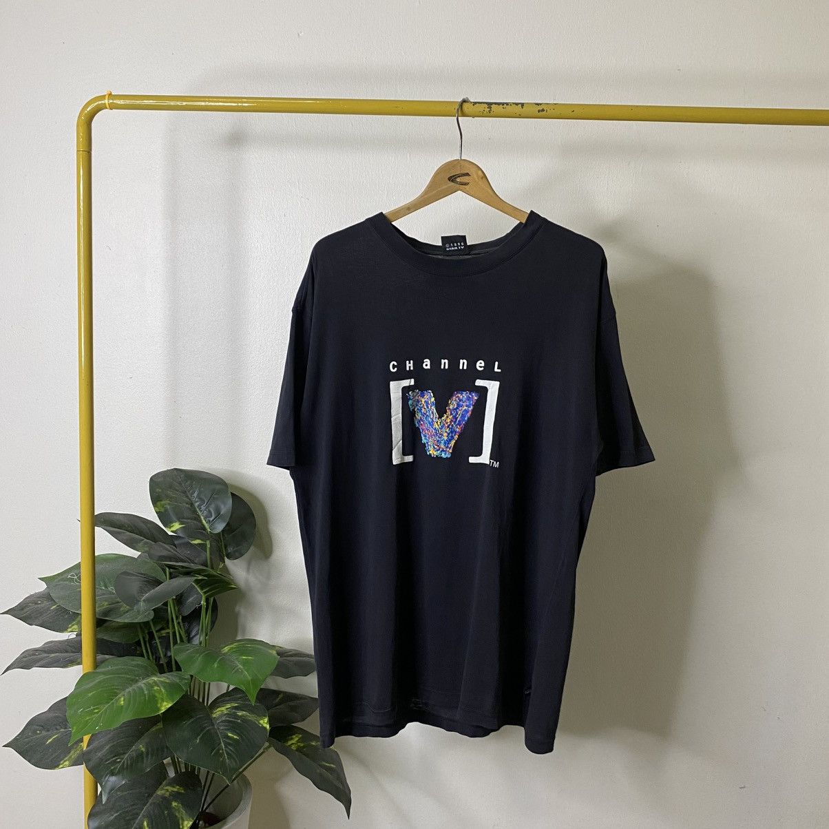 Vintage 1994 Channel [V] Music Television Channel by Star TV Promo T Size US L / EU 52-54 / 3 - 1 Thumbnail