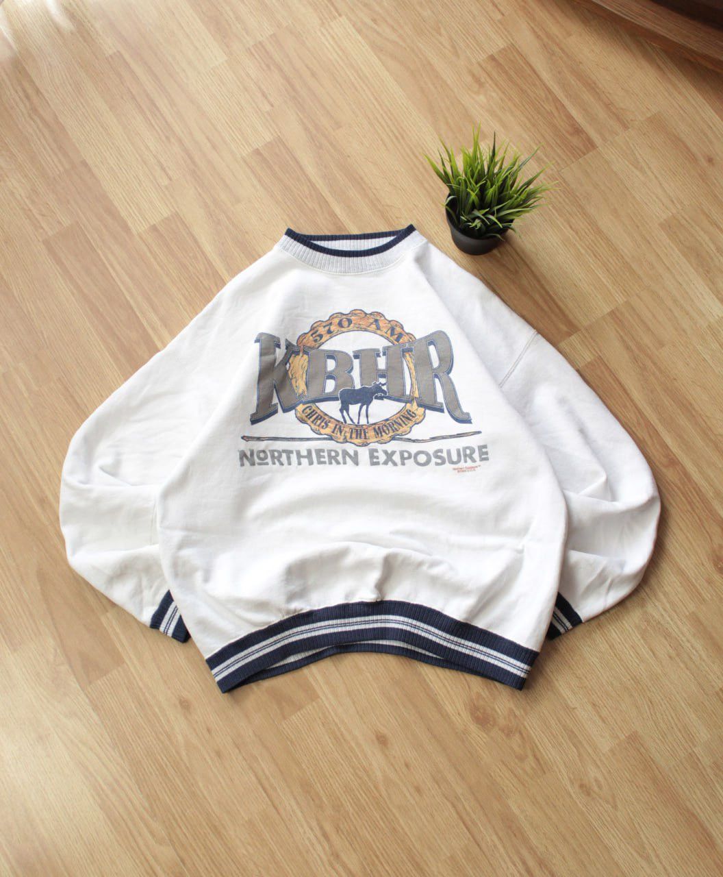 Vintage 🔥 1994 Northern Exposure KBHR Vintage Sweatshirt Pullover Size US M / EU 48-50 / 2 - 1 Thumbnail