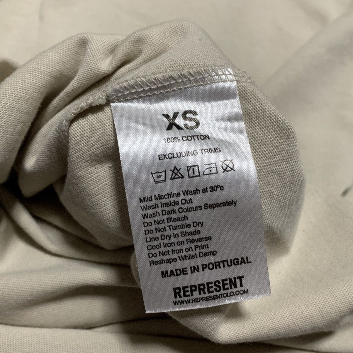Represent Clo. Represent XS Feel The Heat Vintage White Tee Size US XS / EU 42 / 0 - 7 Thumbnail