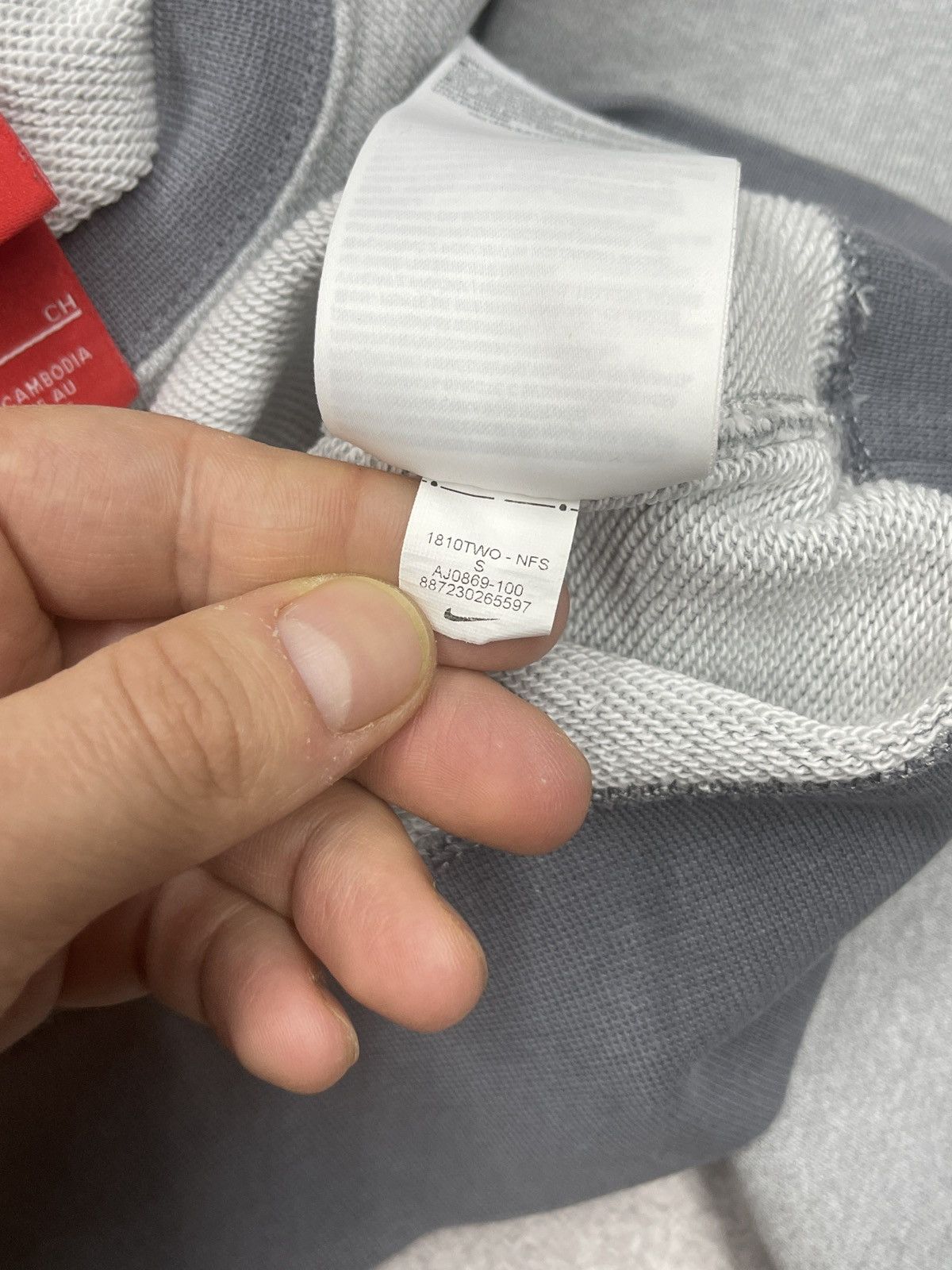 Nike Mens Nike Modern Crewneck Sweatshirt Grey Drill Y2K Size Size US S / EU 44-46 / 1 - 7 Thumbnail