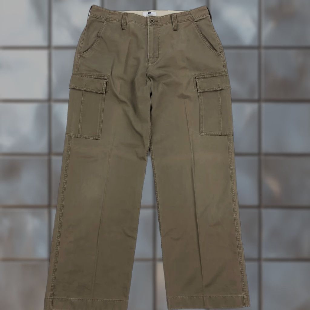 Gap GAP Cargo Pants Men Brown Khaki 38x34 Regular Fit Flat Front Cotton Pants Size US 38 / EU 54 - 1 Thumbnail