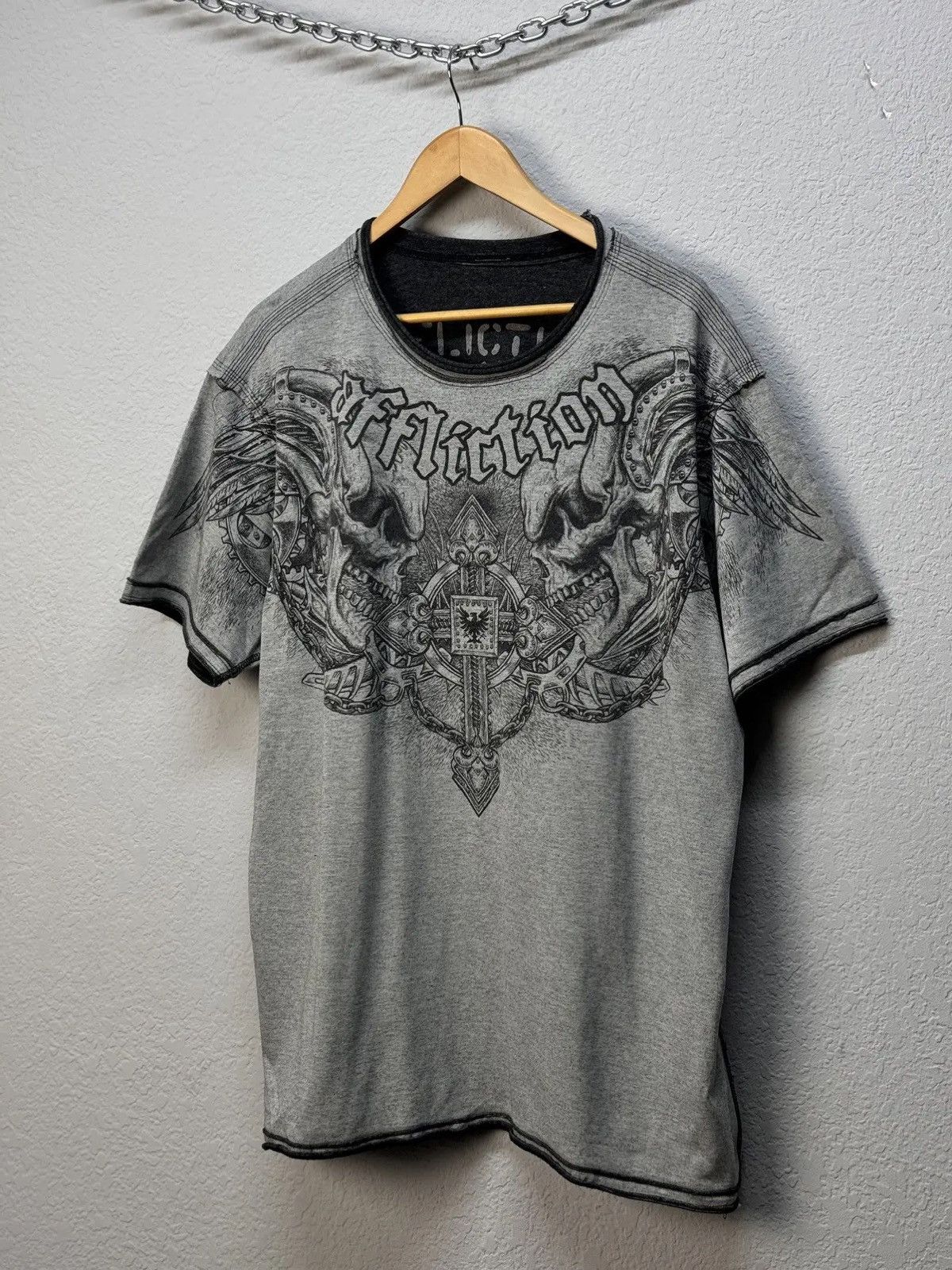 Affliction × Japanese Brand × Vintage Vintage Reversible Affliction Double Skull Black T Shirt Size US XL / EU 56 / 4 - 2 Thumbnail
