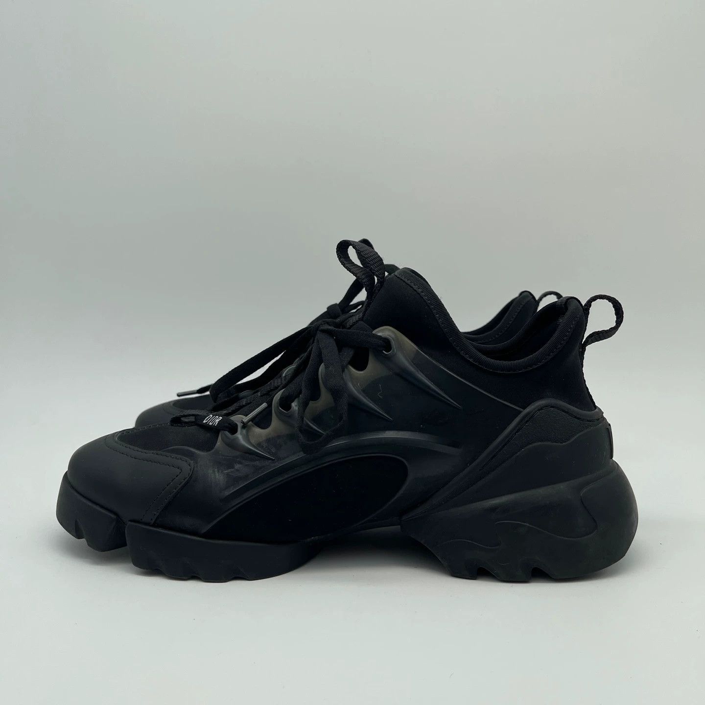 Dior Dior Women's Trainer Size 37 Size US 6.5 / IT 36.5 - 2 Thumbnail