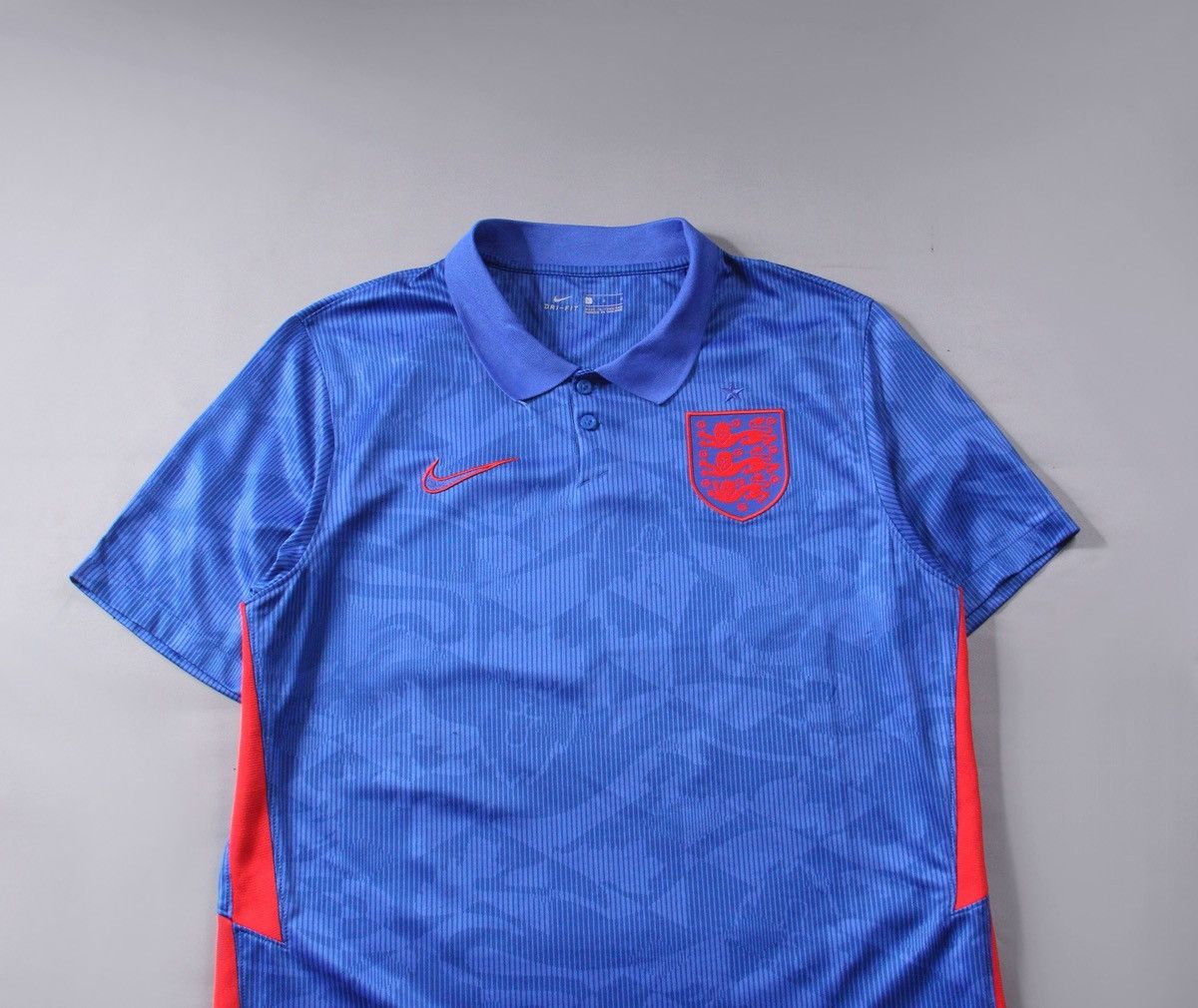 Nike Nike x England Blue Soccer Football Polo Shirt 90s L Size US L / EU 52-54 / 3 - 2 Thumbnail