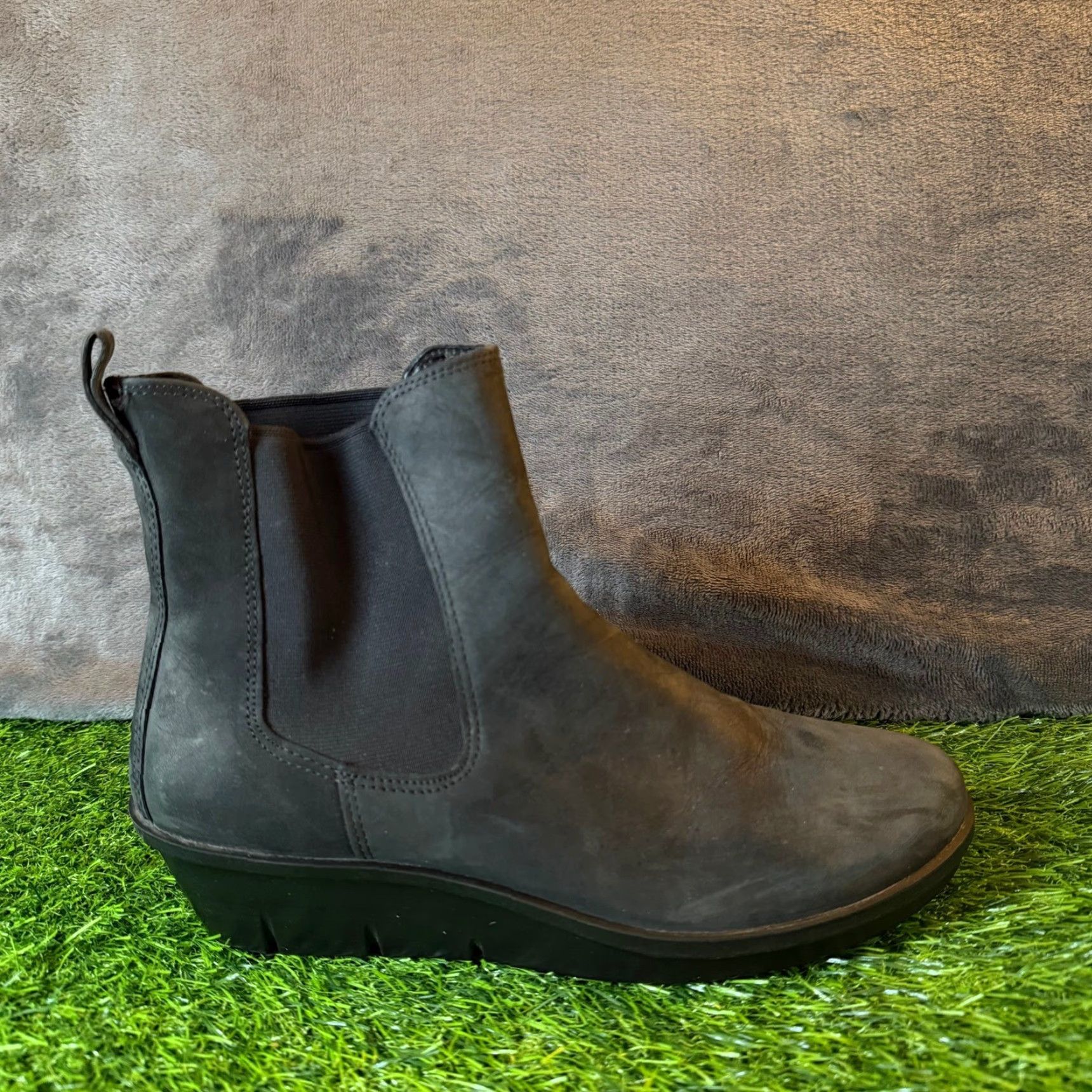 Ecco ECCO Skyler Wedge Chelsea Black Nubuck Leather Boots Womens 8.5 Chelsea Boot Navy? Size US 9 / IT 39 - 2 Thumbnail