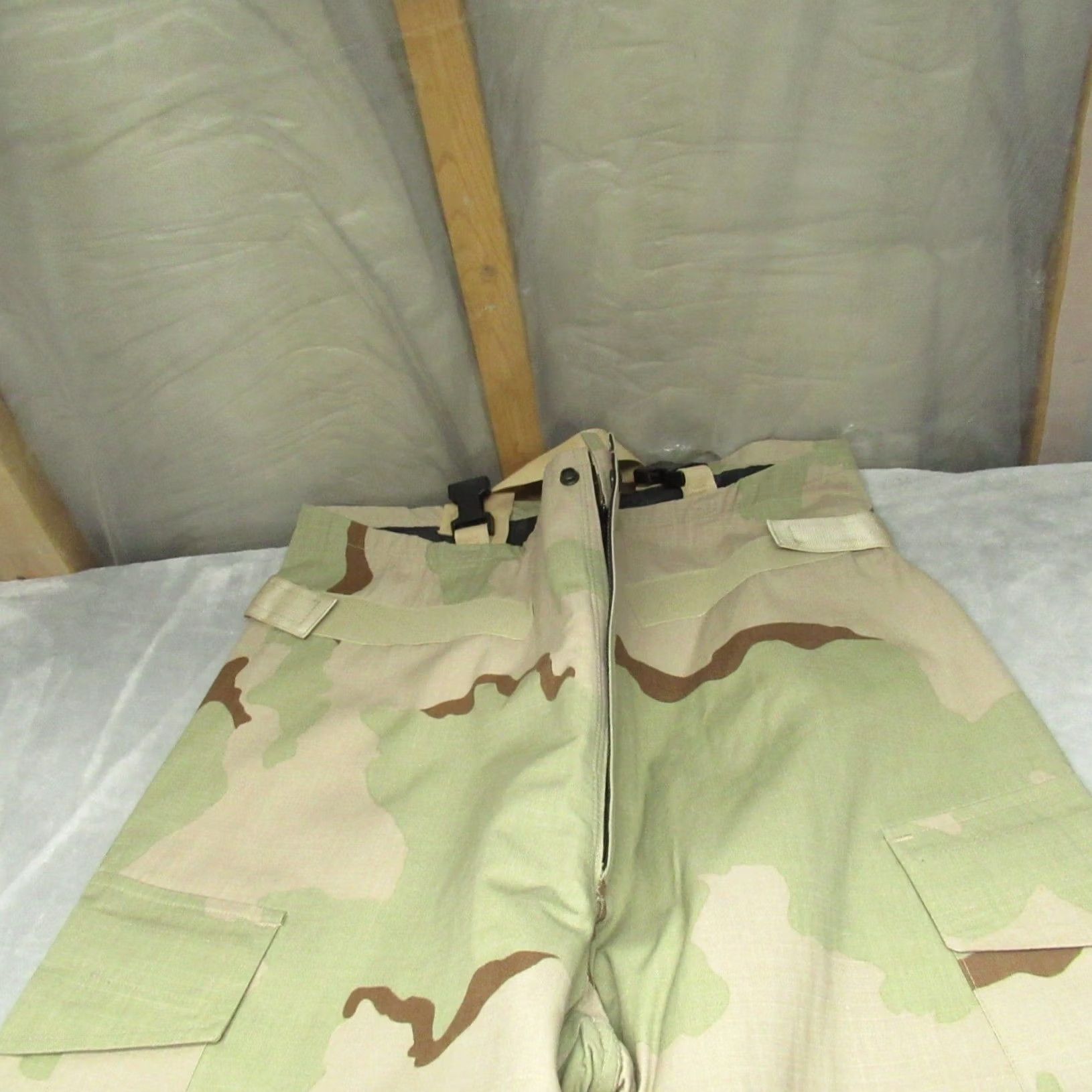 Vintage Military Cargo Pants Mens 38 Tan Desert Camouflage Cargo Pants Wide-Leg Military Mens 38x32 Vintage: No Size US 38 / EU 54 - 3 Thumbnail