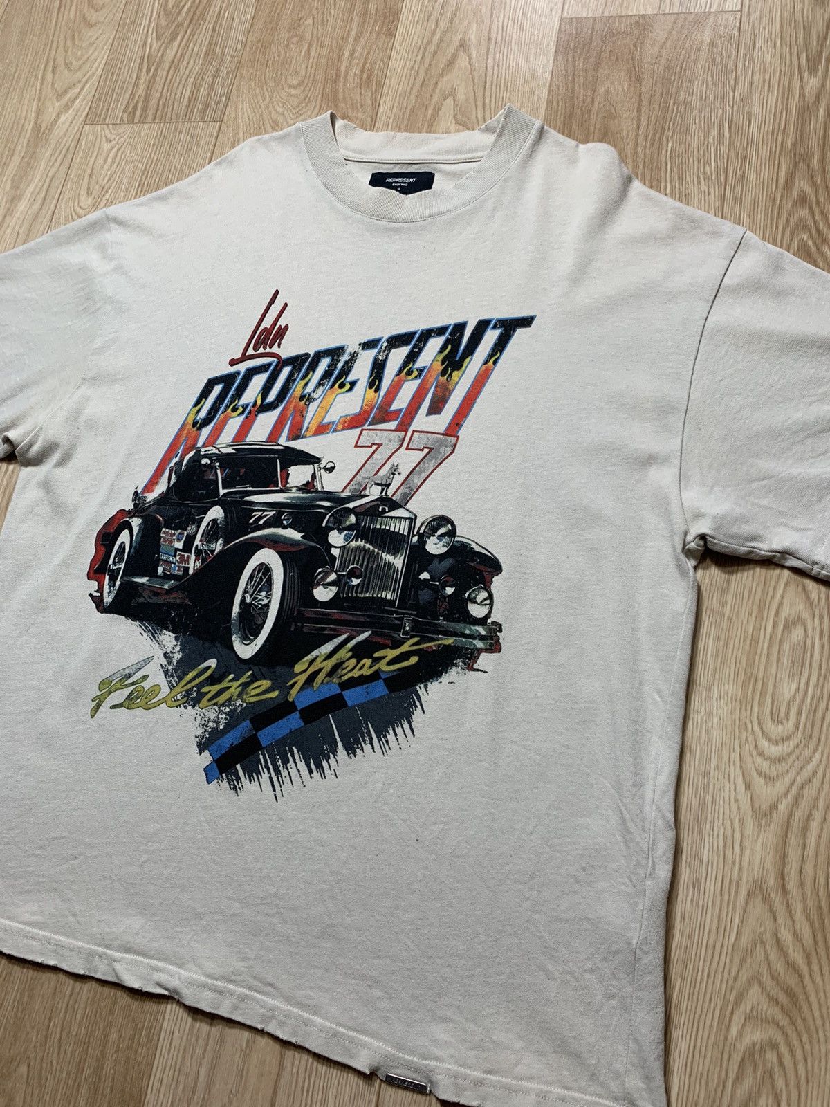 Represent Clo. REPRESENT Feel The Heat T-Shirt Size US XL / EU 56 / 4 - 2 Thumbnail