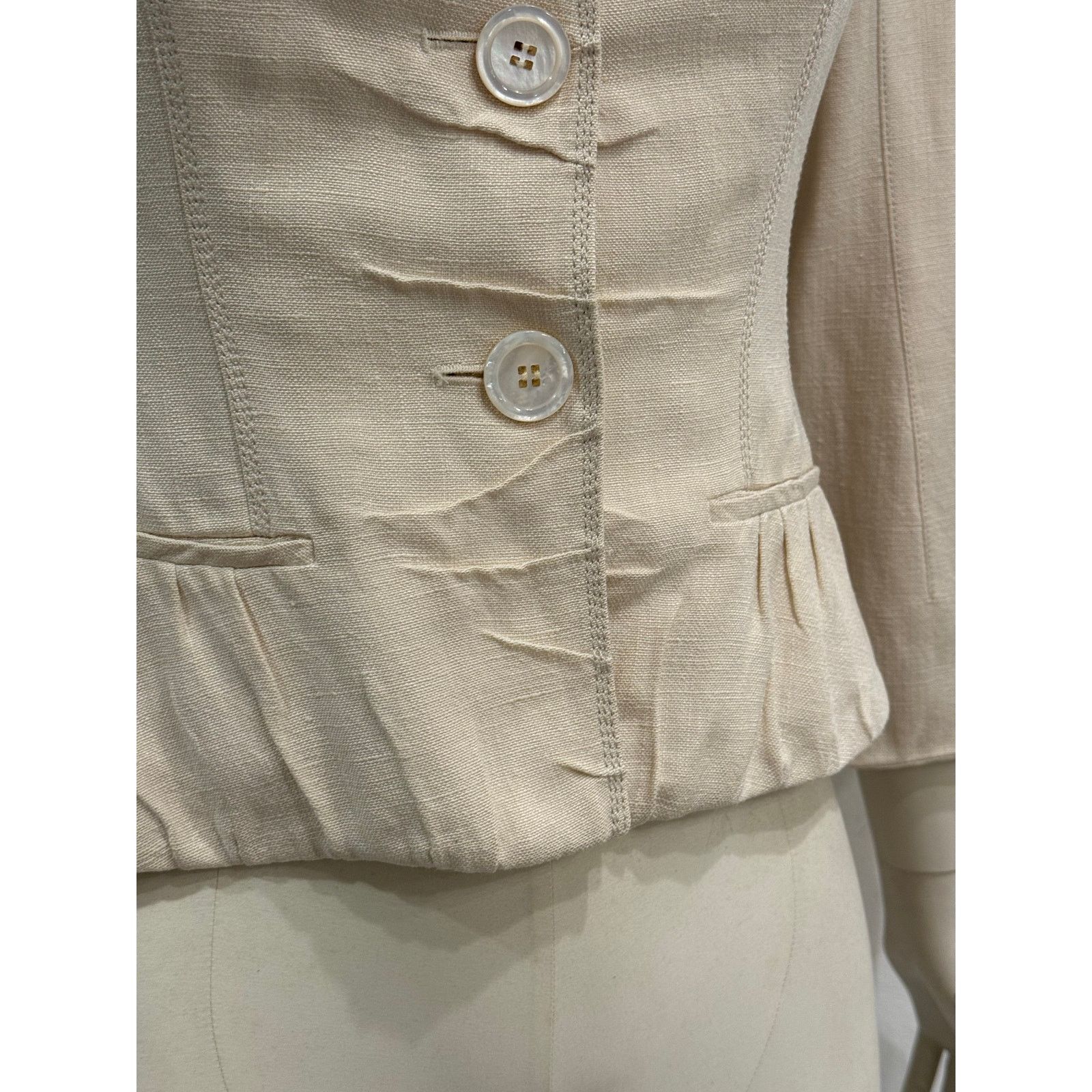 Louis Vuitton 2000s Louis Vuitton structured cropped linen peplum jacket Size XS / US 0-2 / IT 36-38 - 6 Thumbnail