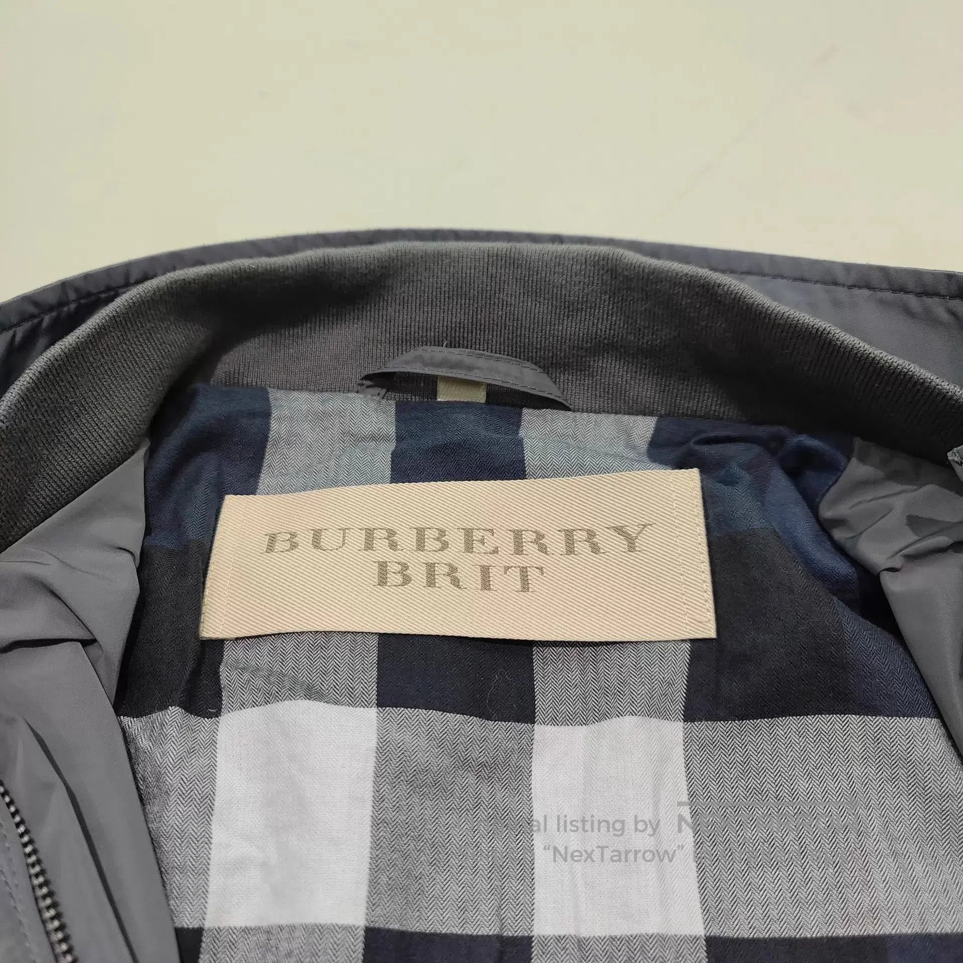 Burberry Gray Bomber Jacket with Zip Closure - Size M. Size US M / EU 48-50 / 2 - 7 Thumbnail