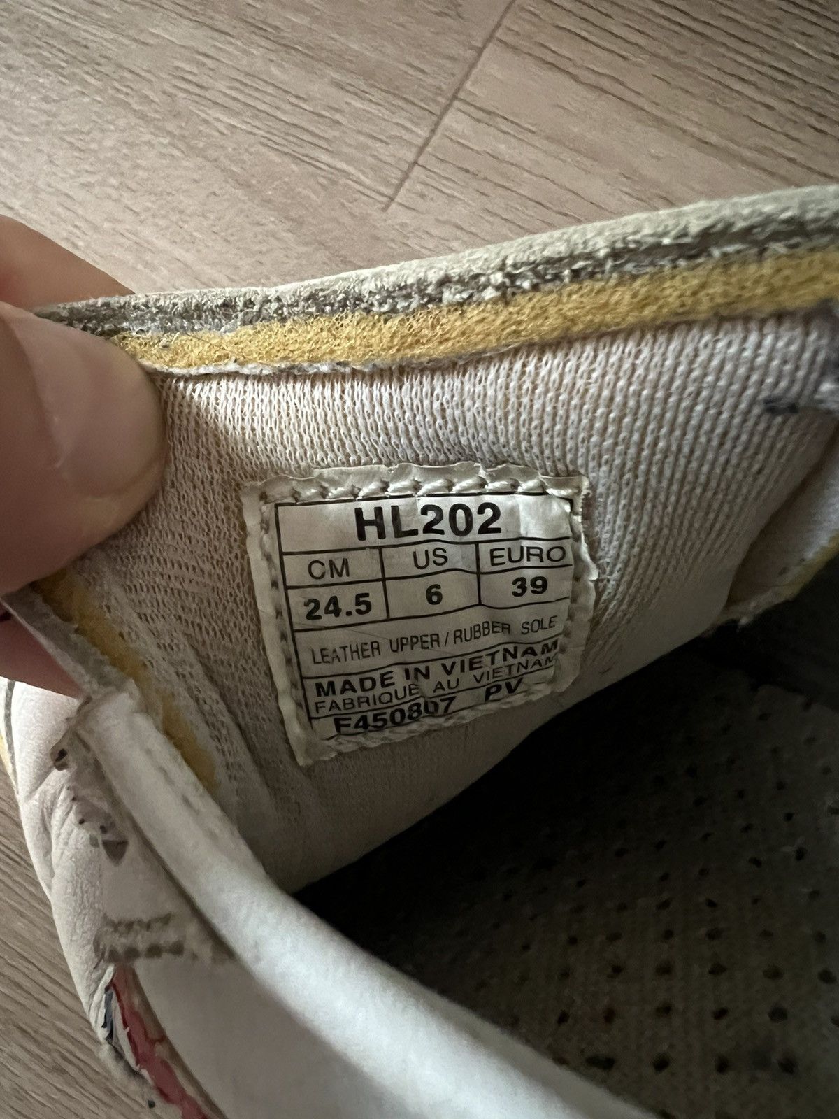 Asics × Vintage Vintage Asics Onitsuka Tiger Leather Sneakers Size US 9 / IT 39 - 13 Thumbnail