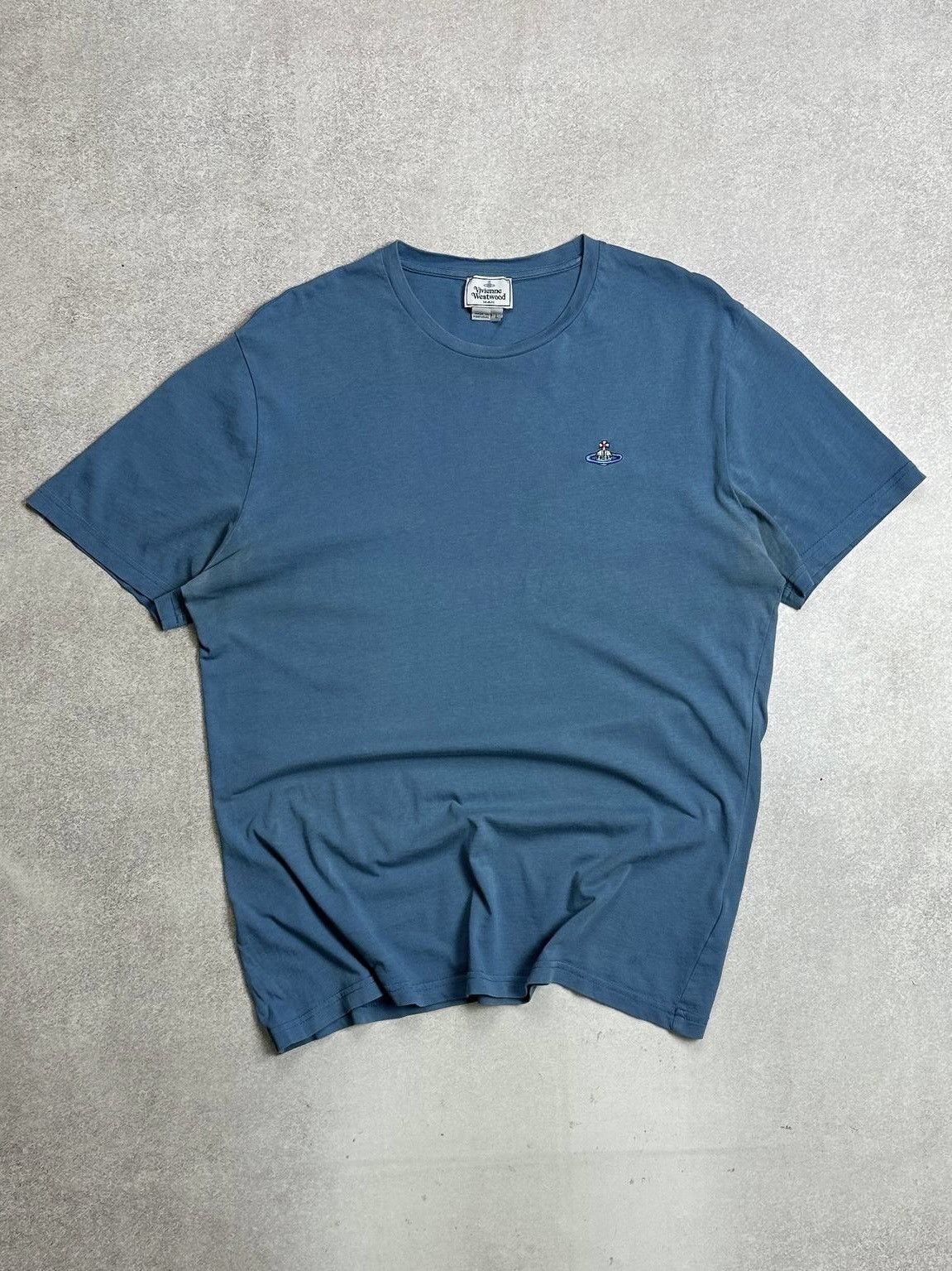 Vivienne Westwood Vintage Vivienne Westwood Orb Saturn Logo Faded T-shirt L Size US L / EU 52-54 / 3 - 1 Thumbnail