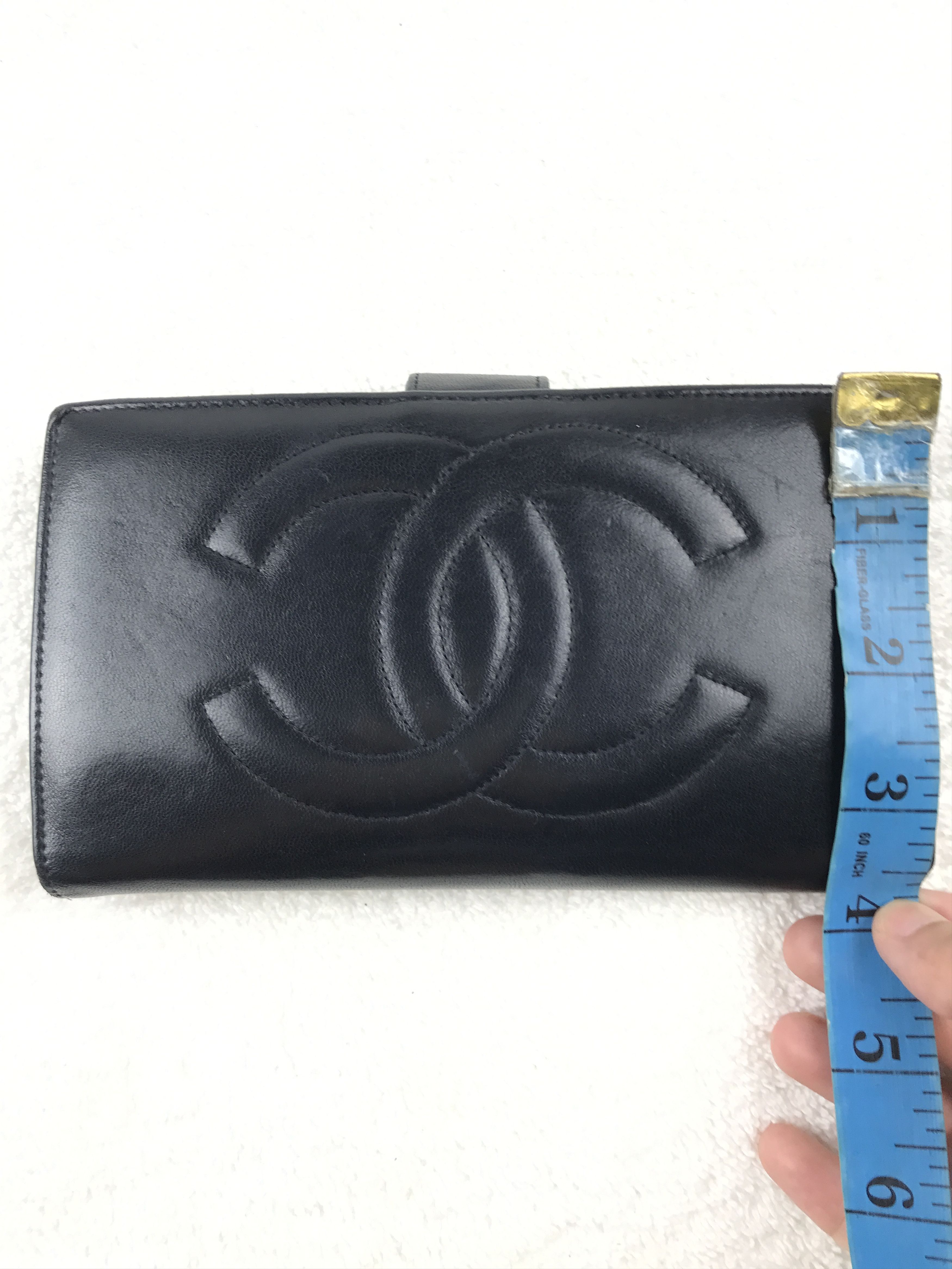Chanel × Vintage Chanel Classic Black Lambskin Big CC Logo Bifold Long Wallet Size ONE SIZE - 21 Thumbnail
