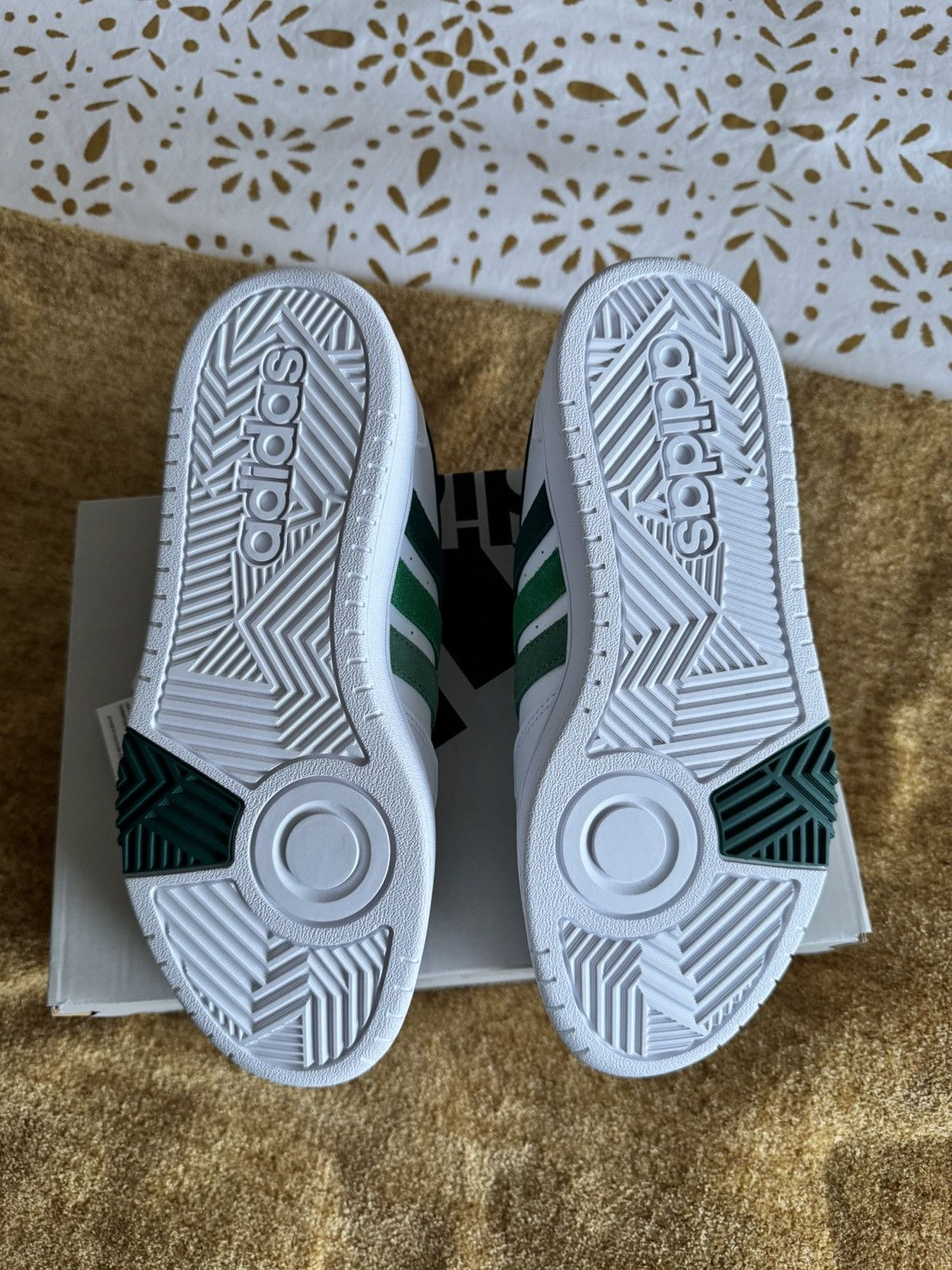 Adidas Adidas Hoops 3.0 Low Sneakers - White/Multi-Green Size US 7.5 / EU 40-41 - 9 Thumbnail