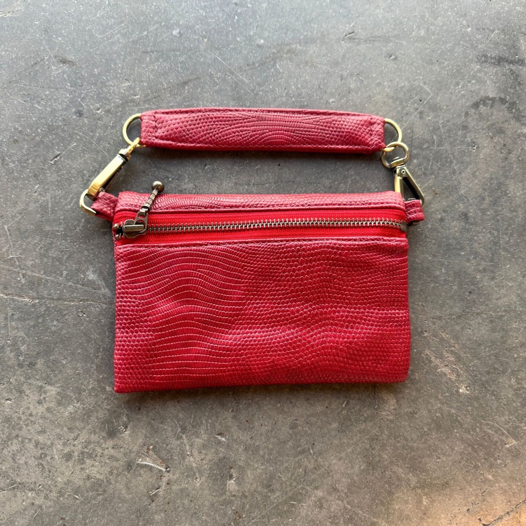 Vintage VINTAGE Red Mini Snakeskin Clutch Wristlet Wallet Purse Clutch Womens Size ONE SIZE - 2 Thumbnail