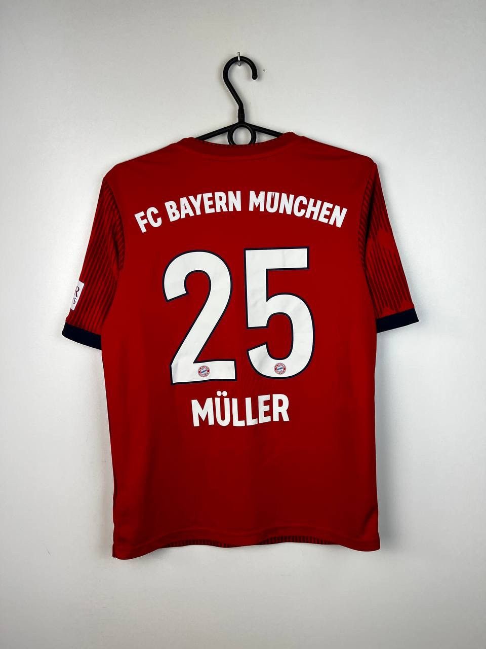 Vintage Bayern München Adidas Muller jersey t-shirts size S Size US S / EU 44-46 / 1 - 2 Thumbnail