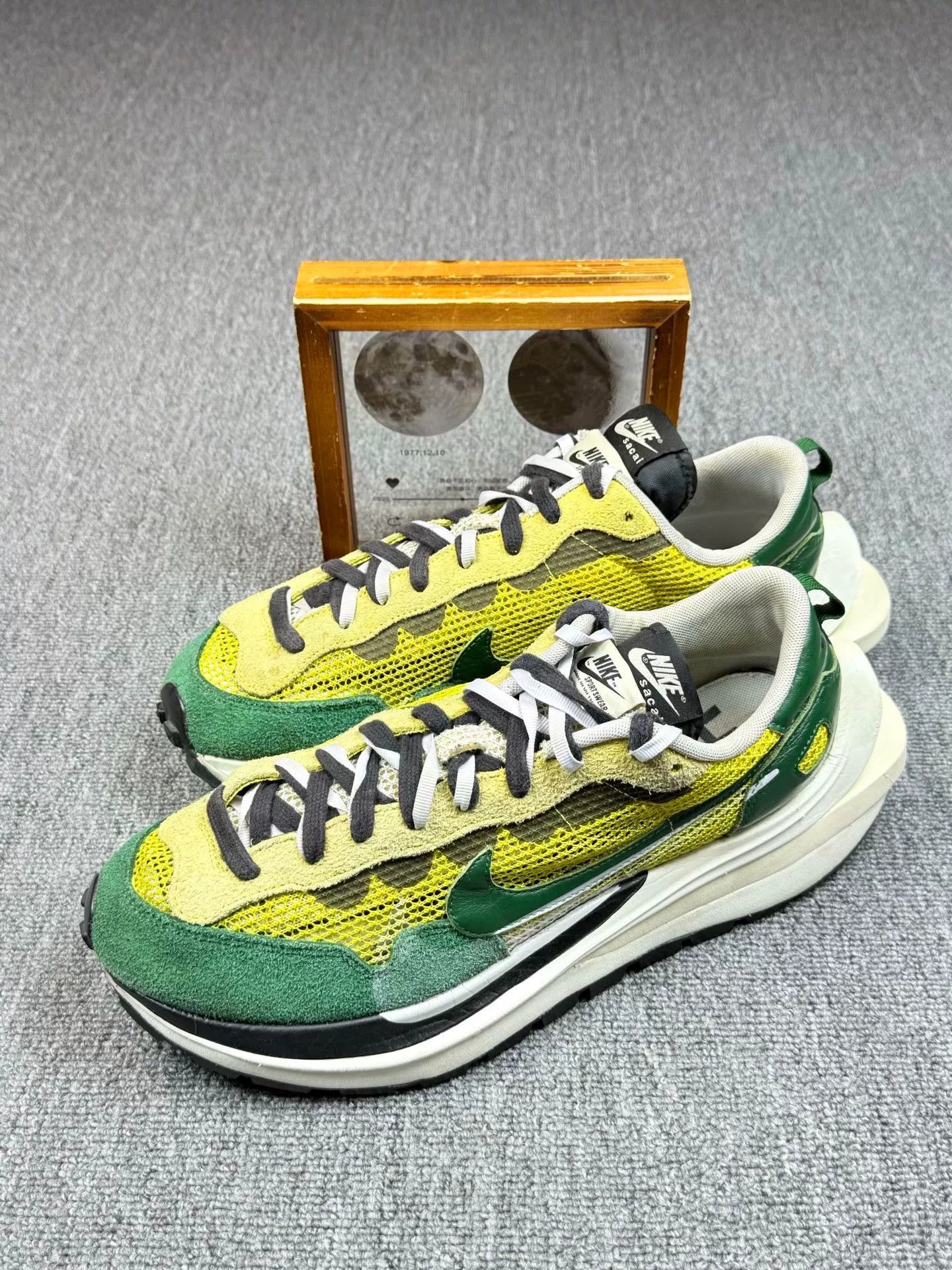 Sacai Sacai Yellow Lowtop Sneakers 13 Men Size US 13 / EU 46 - 1 Thumbnail